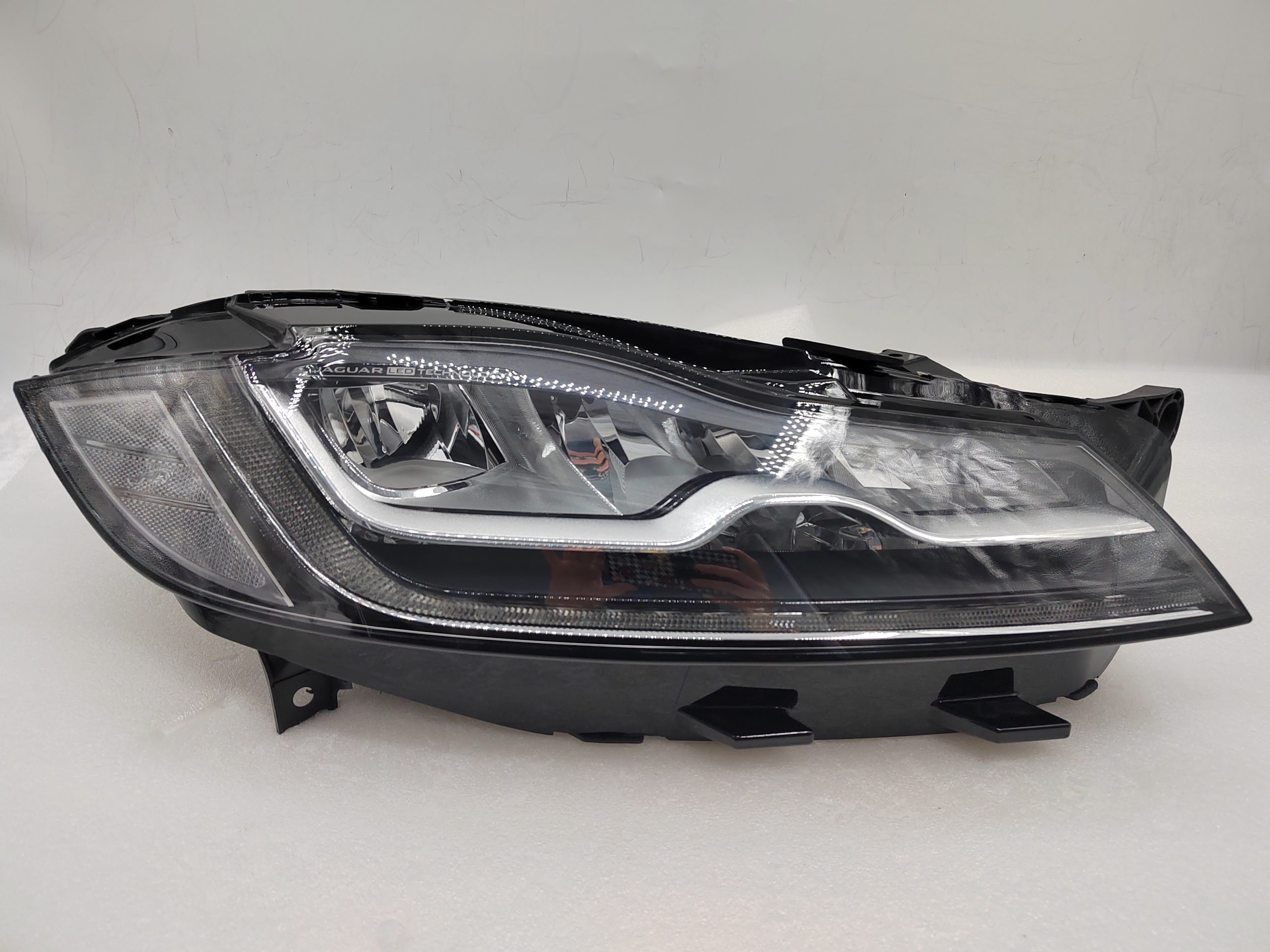 JAGUAR XF 2016-2020 LED R.H.S HEADLIGHT ASSEMBLY