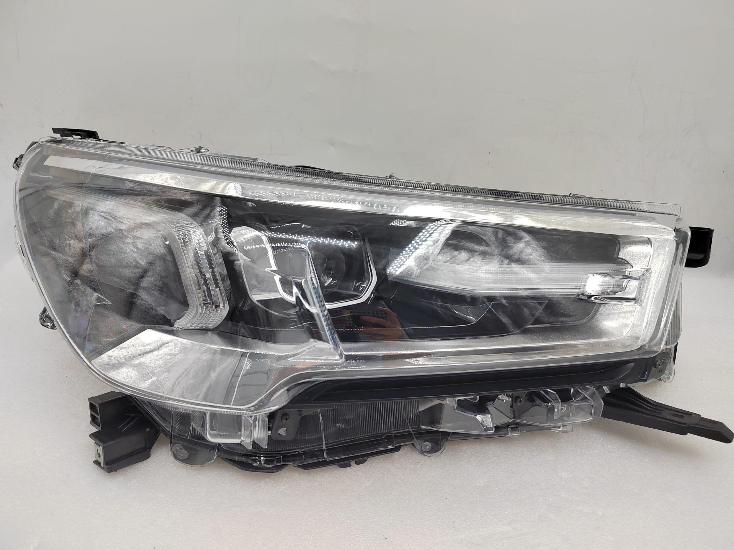 TOYOTA HILUX REVO 2020-2023 LED R.H.S HEADLIGHT ASSEMBLY
