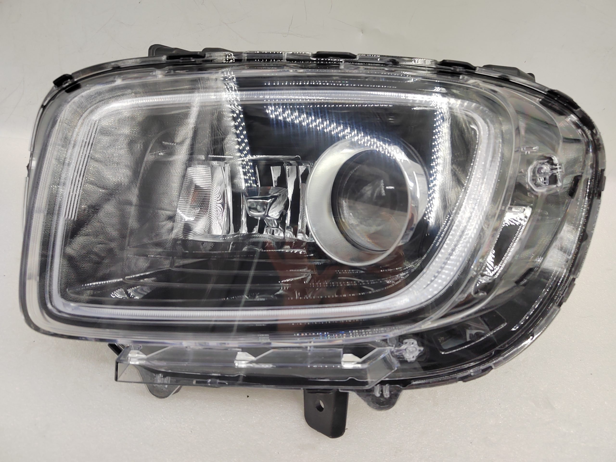 HYUNDAI VENUE 2019-2023 HALOGEN L.H.S HEADLIGHT ASSEMBLY