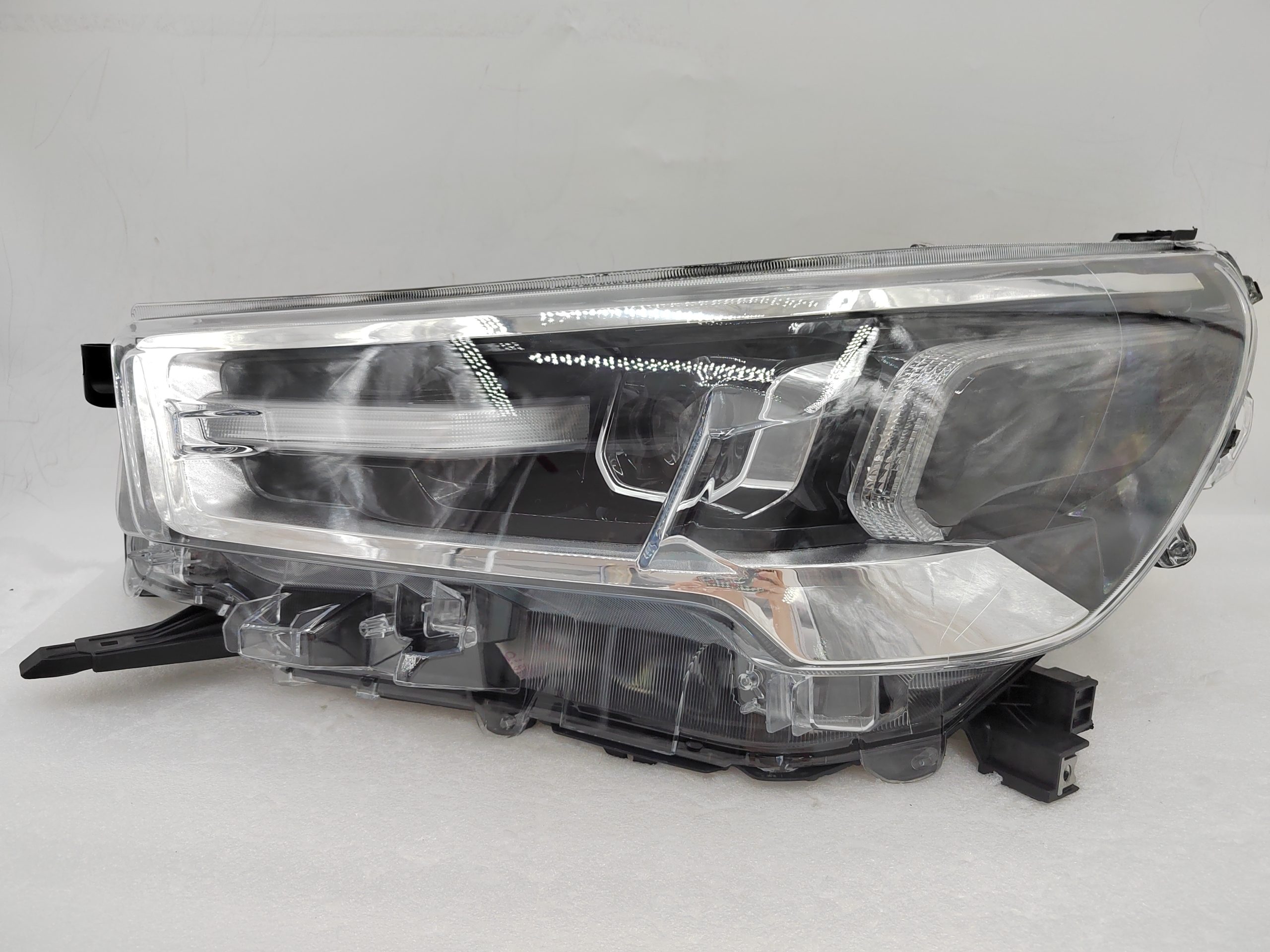 TOYOTA HILUX REVO 2020-2023 LED L.H.S HEADLIGHT ASSEMBLY
