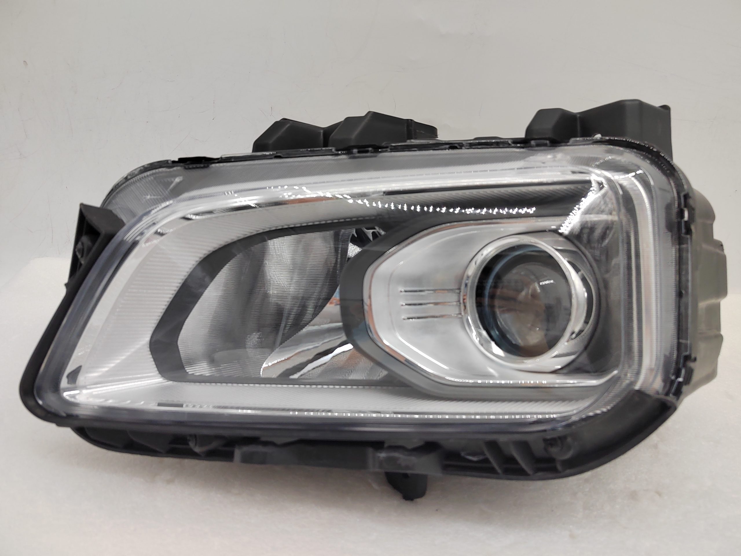 HYUNDAI KONA 2017-2020 HALOGEN L.H.S HEADLIGHT ASSEMBLY