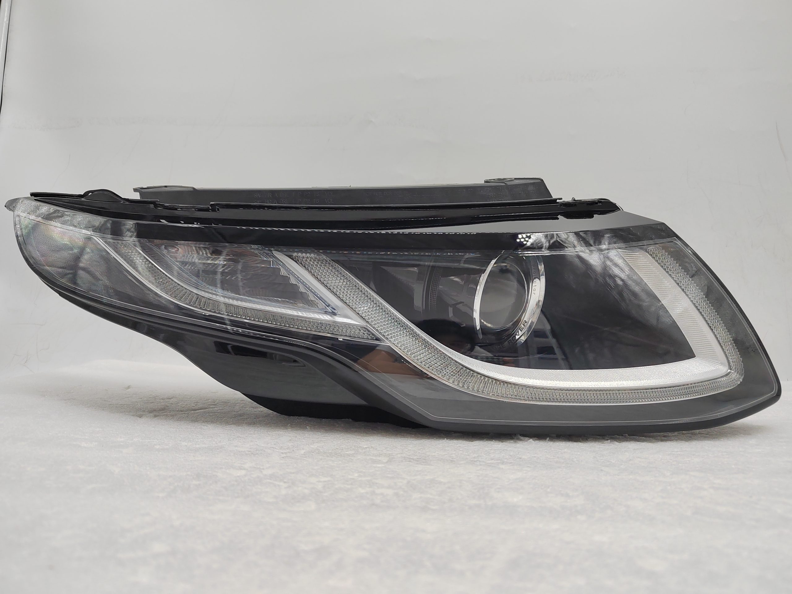 LAND ROVER RANGE ROVER EVOQUE 2016-2018 XENON R.H.S HEADLIGHT ASSEMBLY