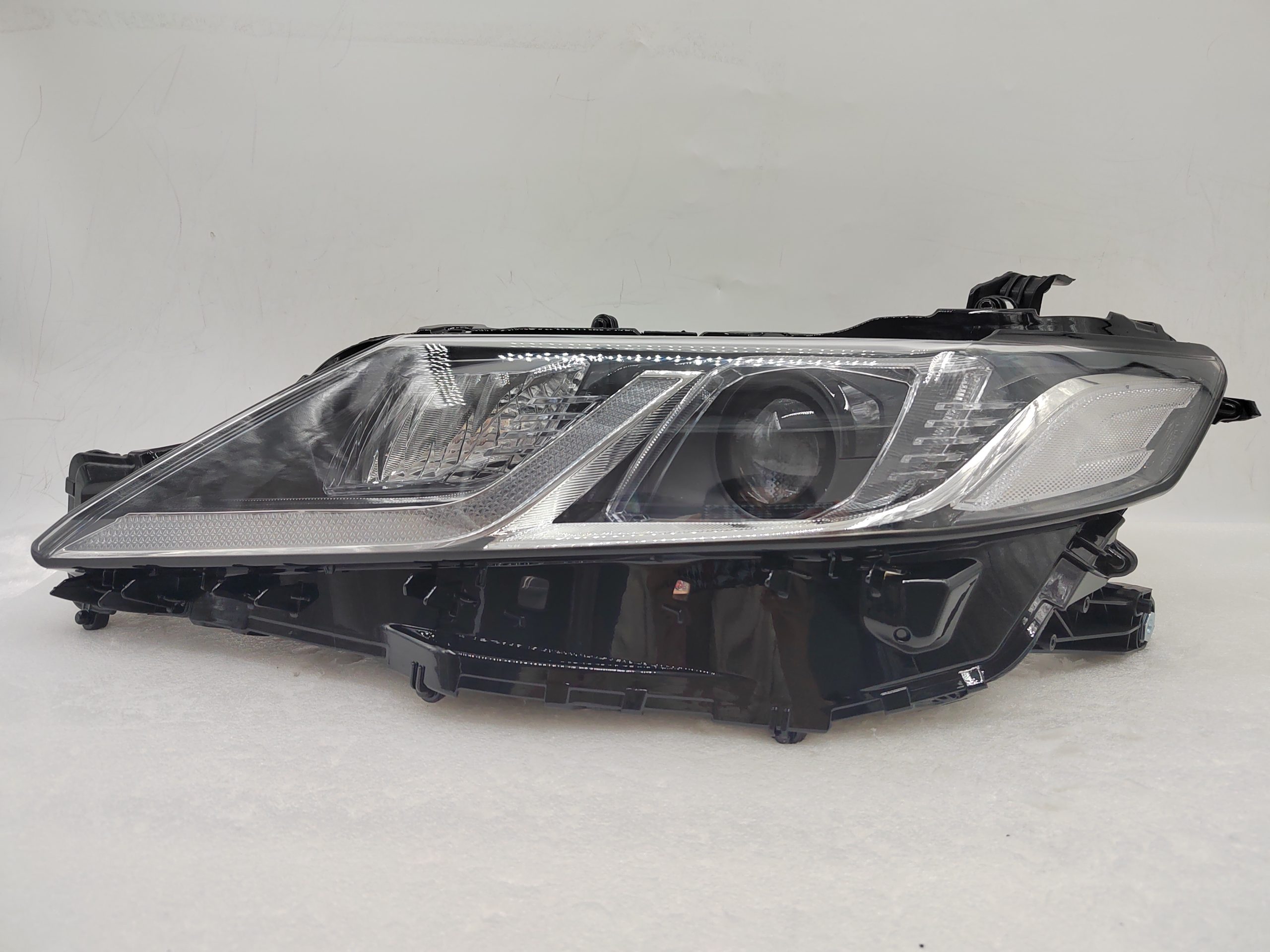 TOYOTA CAMRY ACV70 2018-2022 LED L.H.S HEADLIGHT ASSEMBLY