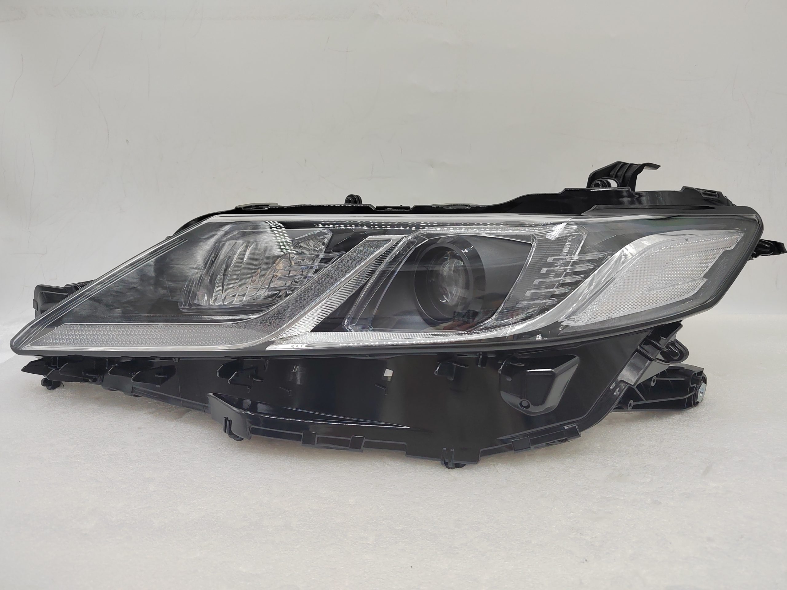 TOYOTA CAMRY II ACV70 2018-2022 LED L.H.S HEADLIGHT ASSEMBLY