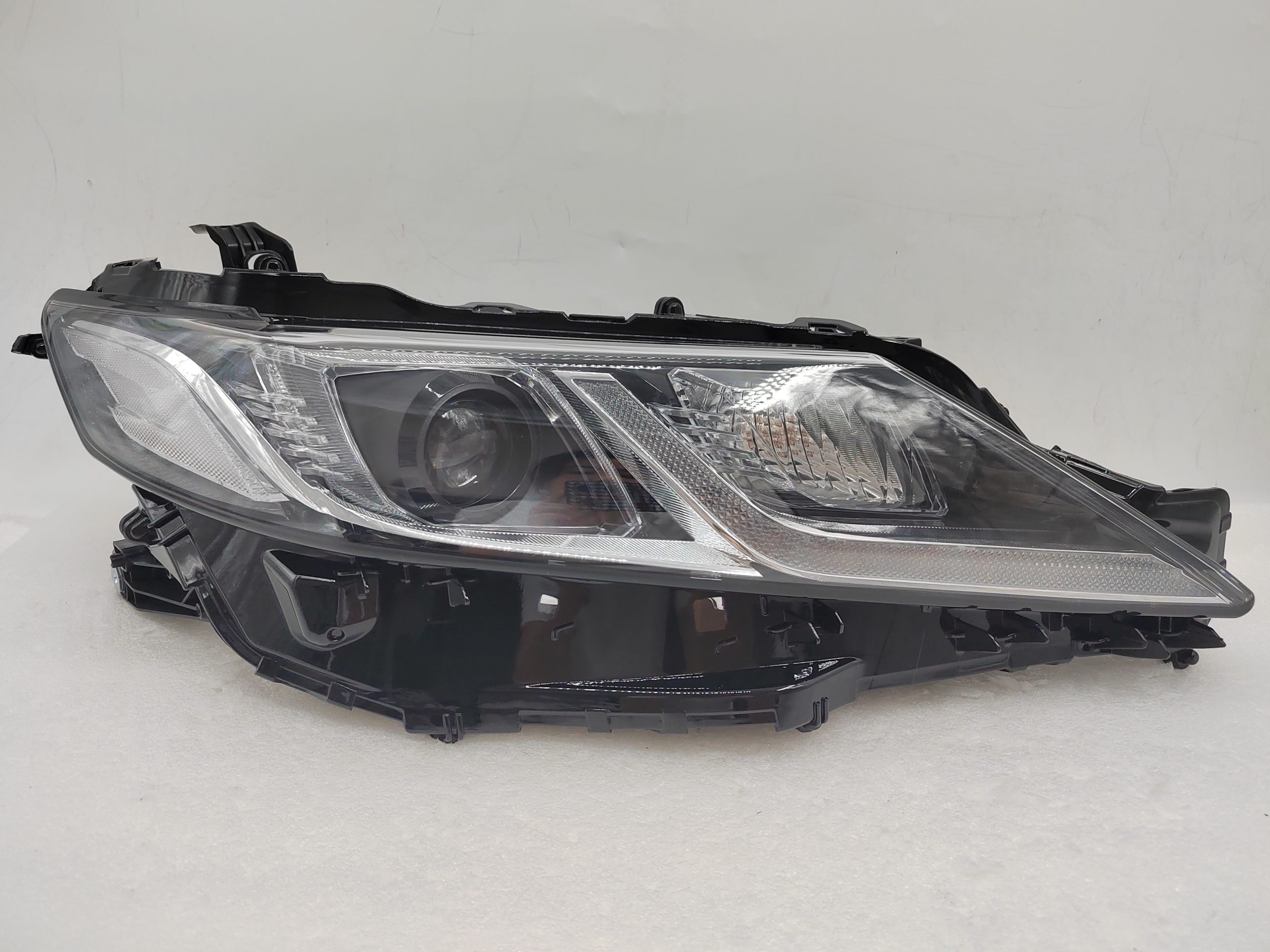 TOYOTA CAMRY II ACV70 2018-2022 LED R.H.S HEADLIGHT ASSEMBLY