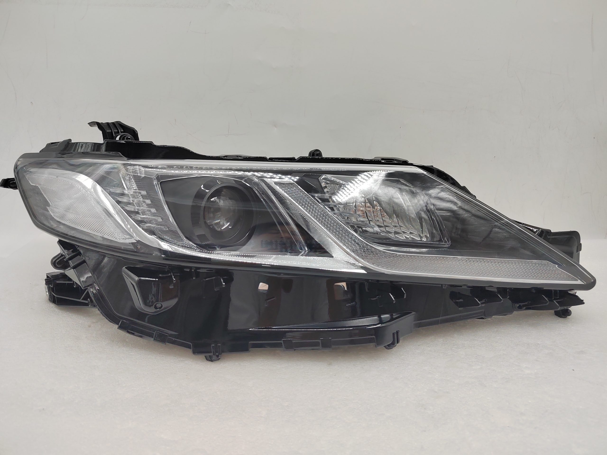 TOYOTA CAMRY II ACV70 2018-2022 LED R.H.S HEADLIGHT ASSEMBLY