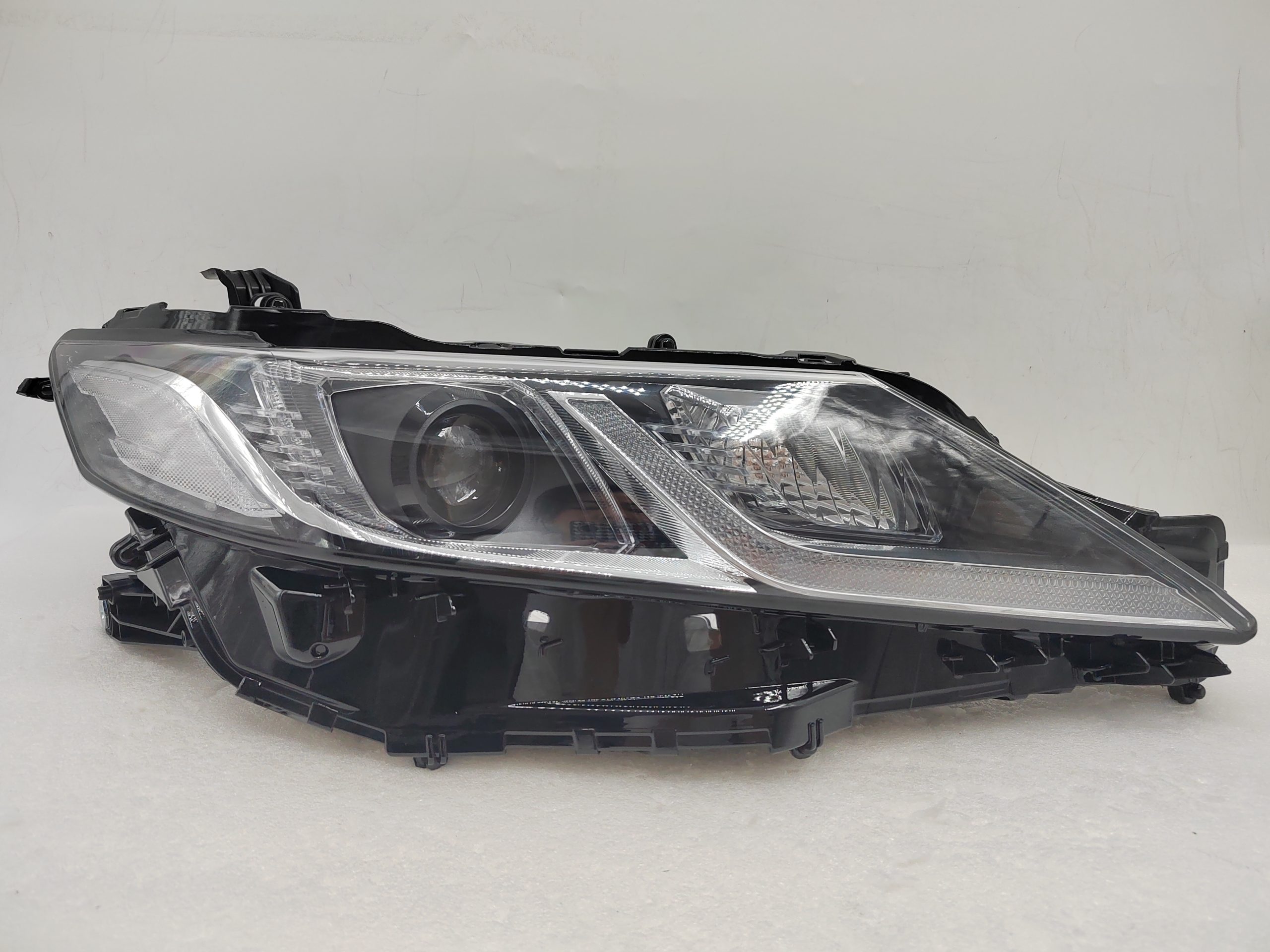 TOYOTA CAMRY II ACV70 2018-2022 LED R.H.S HEADLIGHT ASSEMBLY