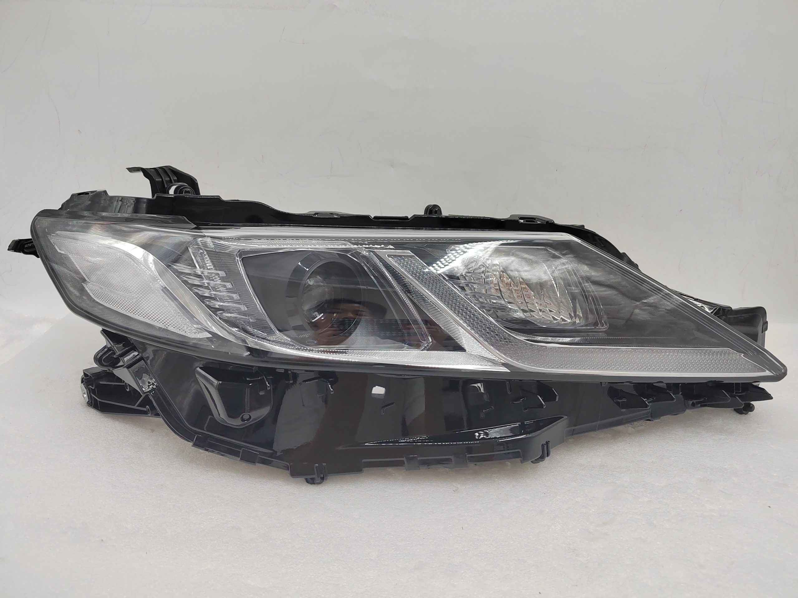 TOYOTA CAMRY II ACV70 2018-2022 LED R.H.S HEADLIGHT ASSEMBLY