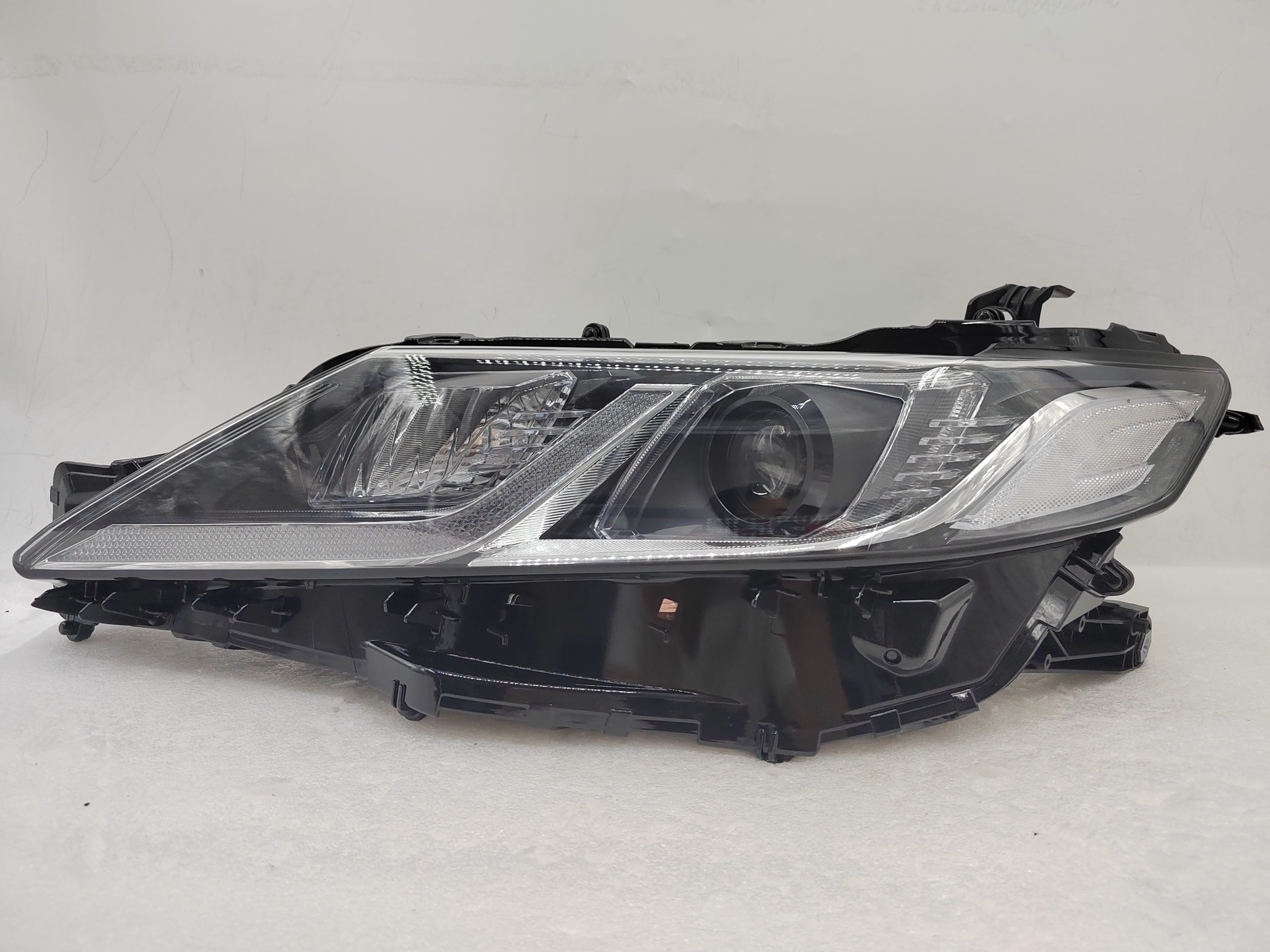 TOYOTA CAMRY II ACV70 2018-2022 LED L.H.S HEADLIGHT ASSEMBLY