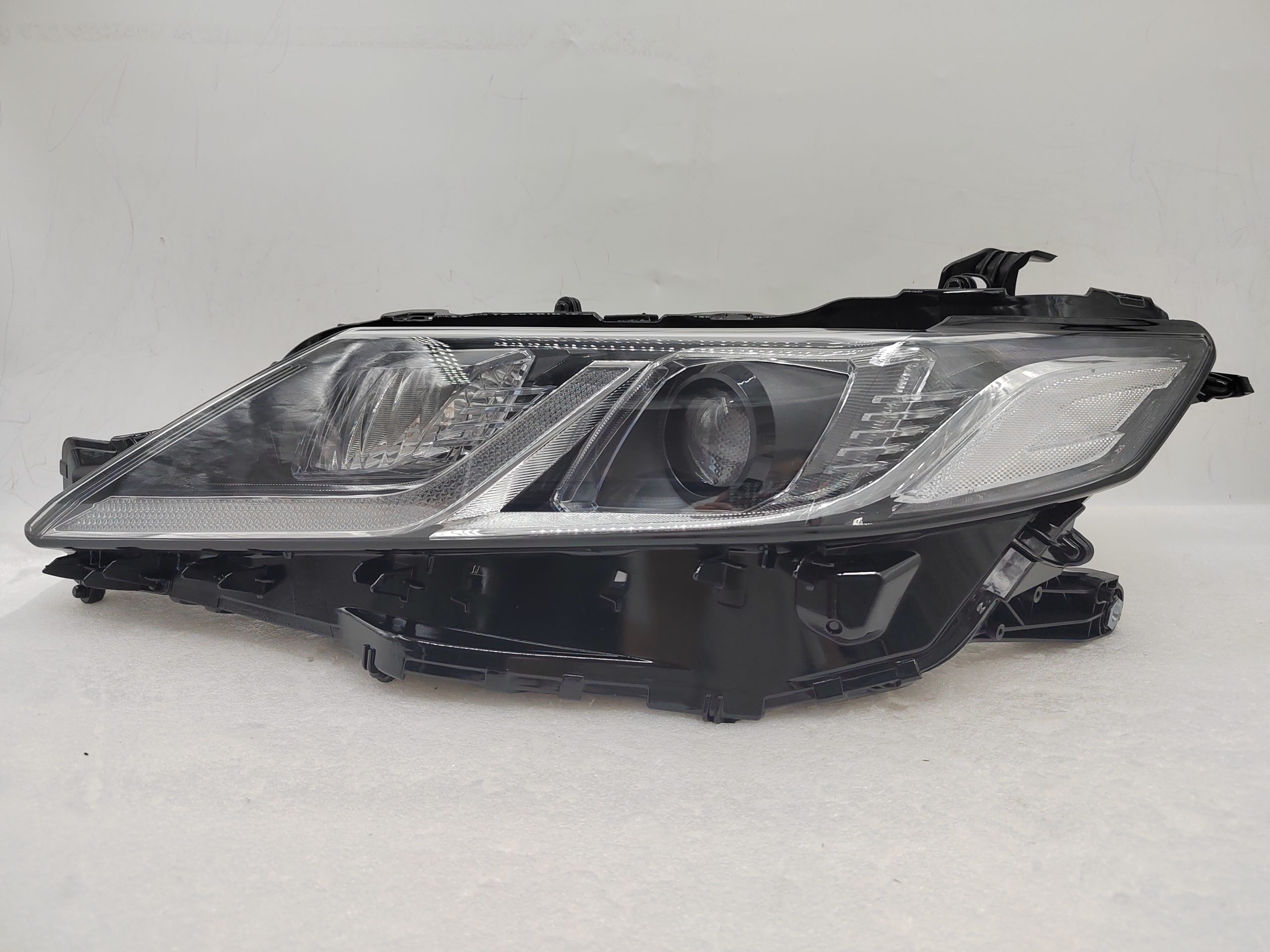 TOYOTA CAMRY II ACV70 2018-2022 LED L.H.S HEADLIGHT ASSEMBLY