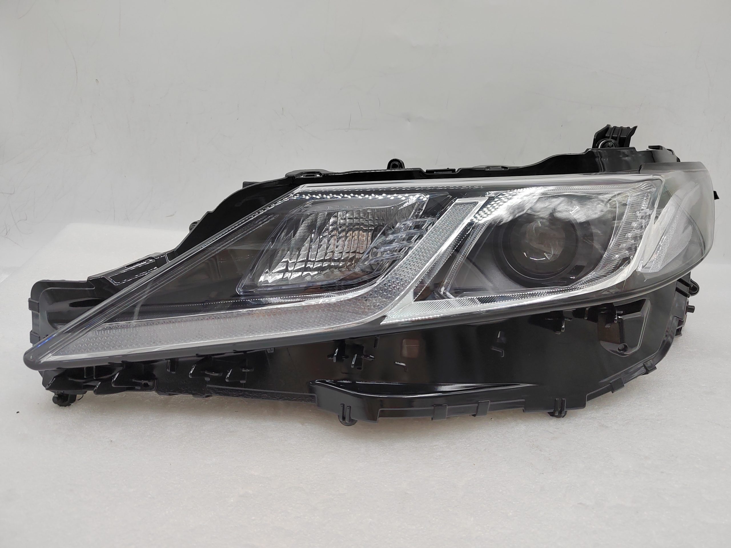 TOYOTA CAMRY II ACV70 2018-2022 LED L.H.S HEADLIGHT ASSEMBLY