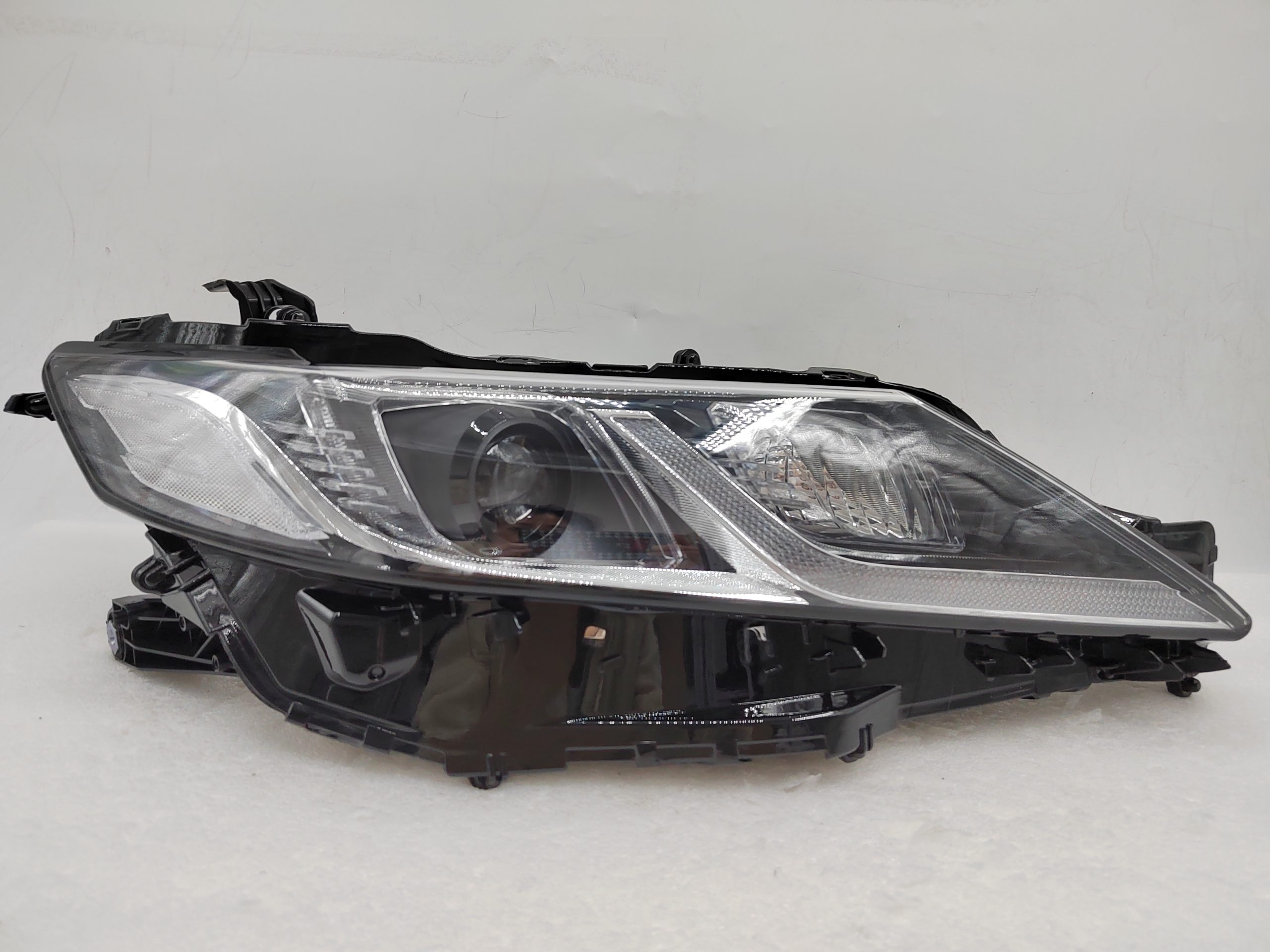 TOYOTA CAMRY II ACV70 2018-2022 LED R.H.S HEADLIGHT ASSEMBLY