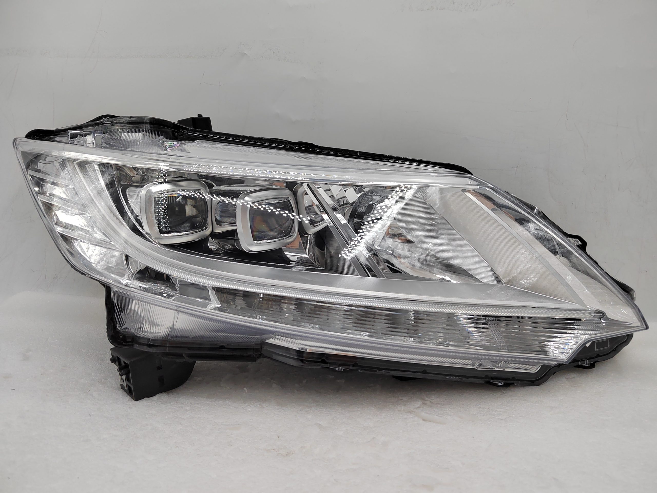 HONDA ODYSSEY DBA-RC1 2015-2017 LED R.H.S HEADLIGHT ASSEMBLY