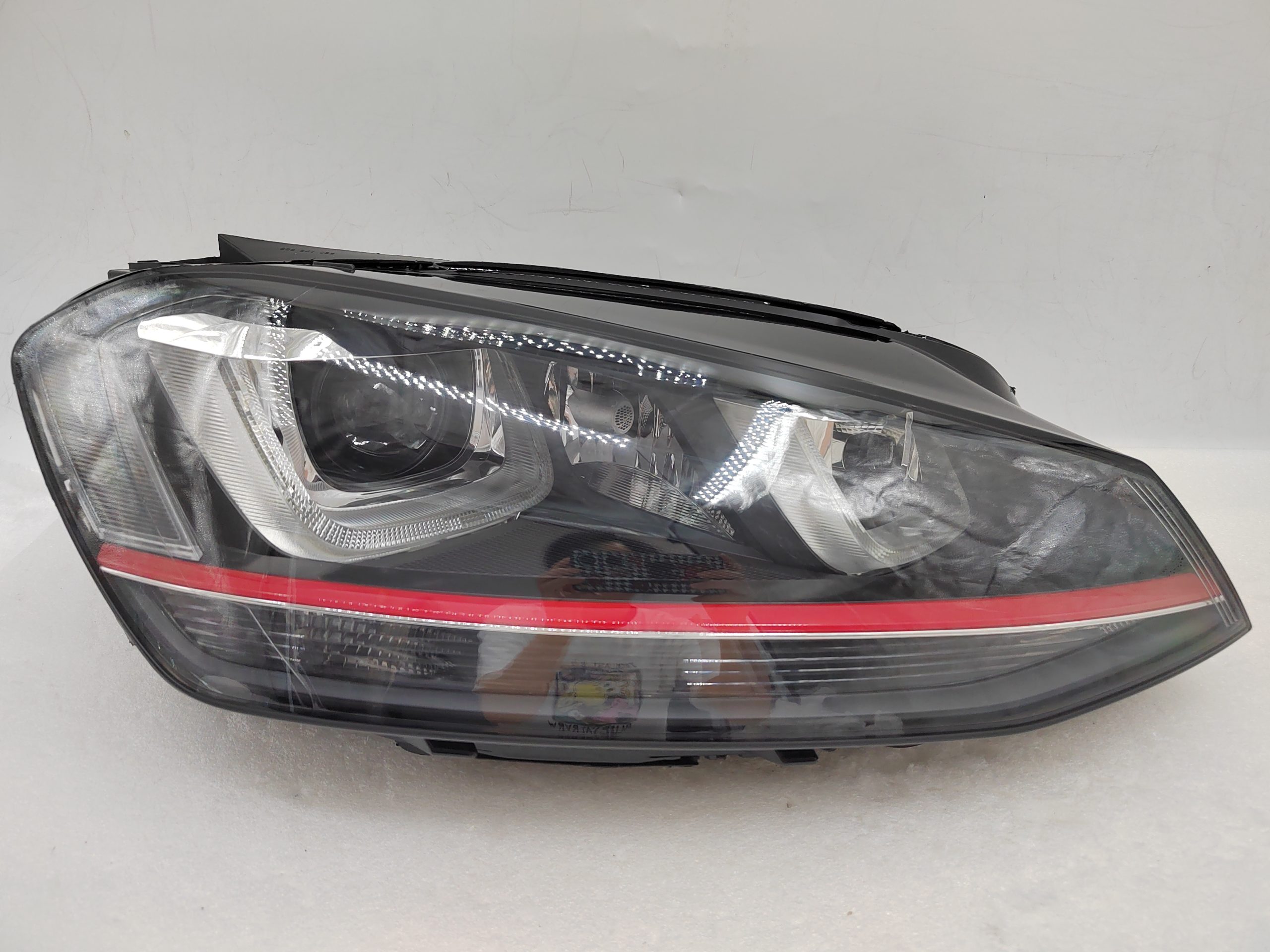 VOLKSWAGEN GOLF 2017-2019 XENON R.H.S HEADLIGHT ASSEMBLY