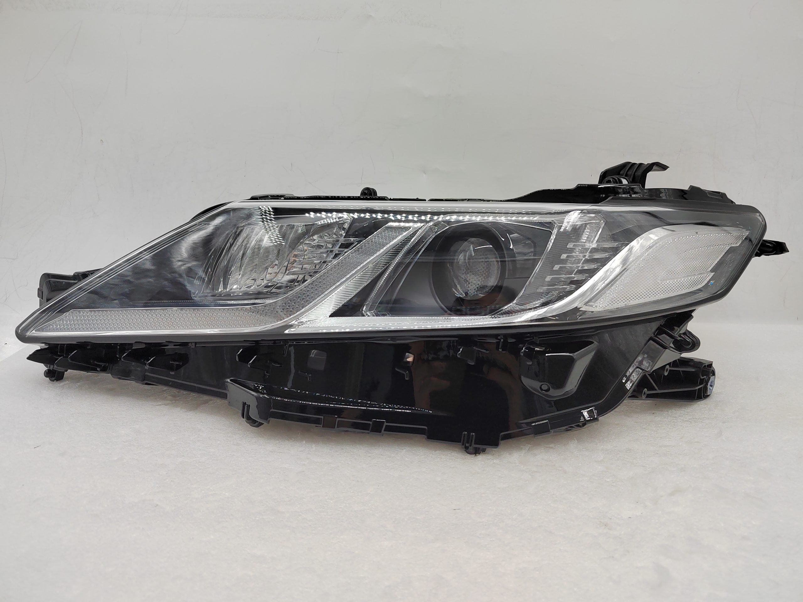 TOYOTA CAMRY ACV70 2018-2022 LED L.H.S HEADLIGHT ASSEMBLY