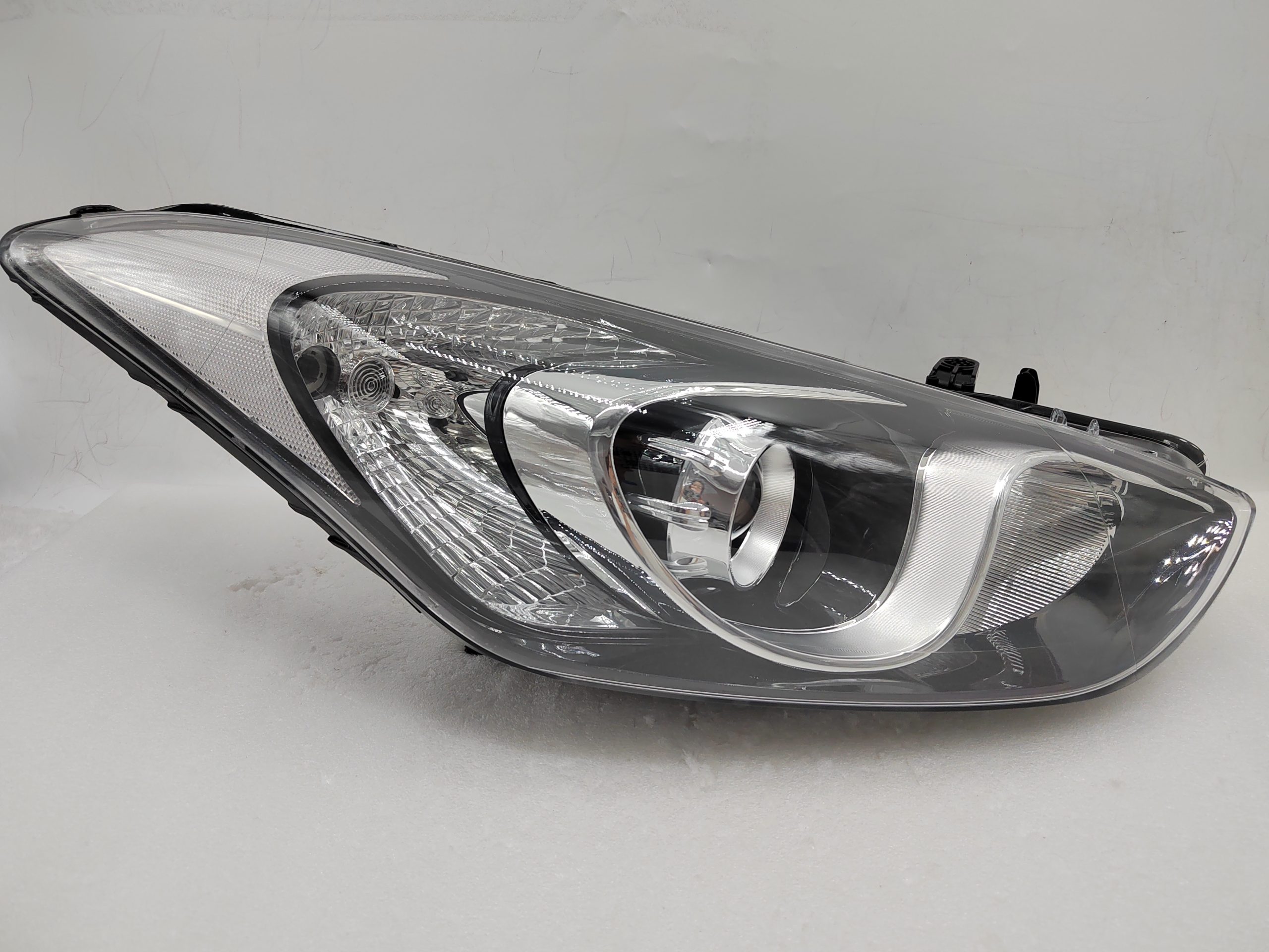 HYUNDAI I30 GD 2012-2016 HALOGEN R.H.S HEADLIGHT ASSEMBLY