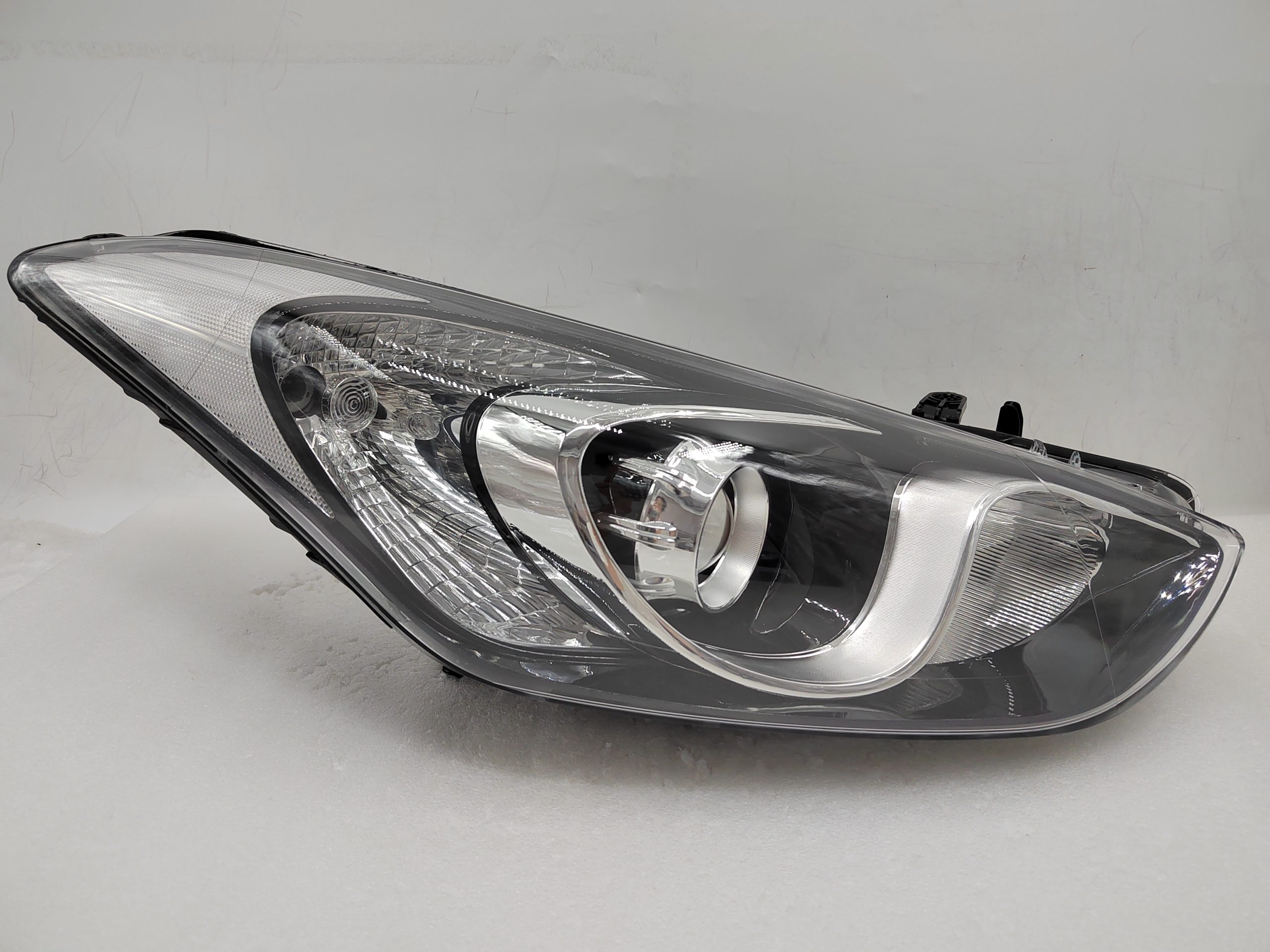 HYUNDAI I30 GD 2012-2016 HALOGEN R.H.S HEADLIGHT ASSEMBLY