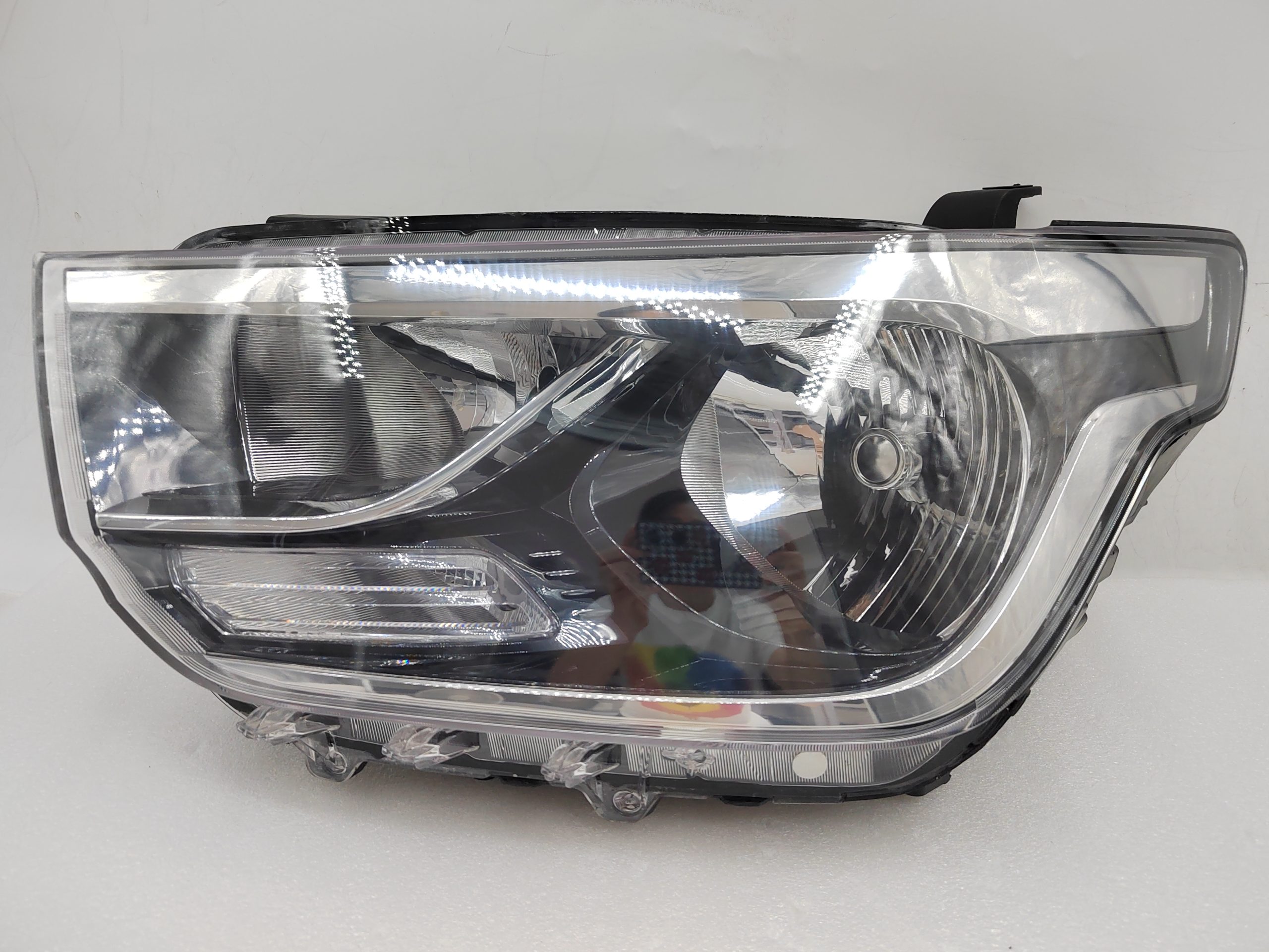 HYUNDAI IMAX TQ4 2018-2023 HALOGEN L.H.S HEADLIGHT ASSEMBLY