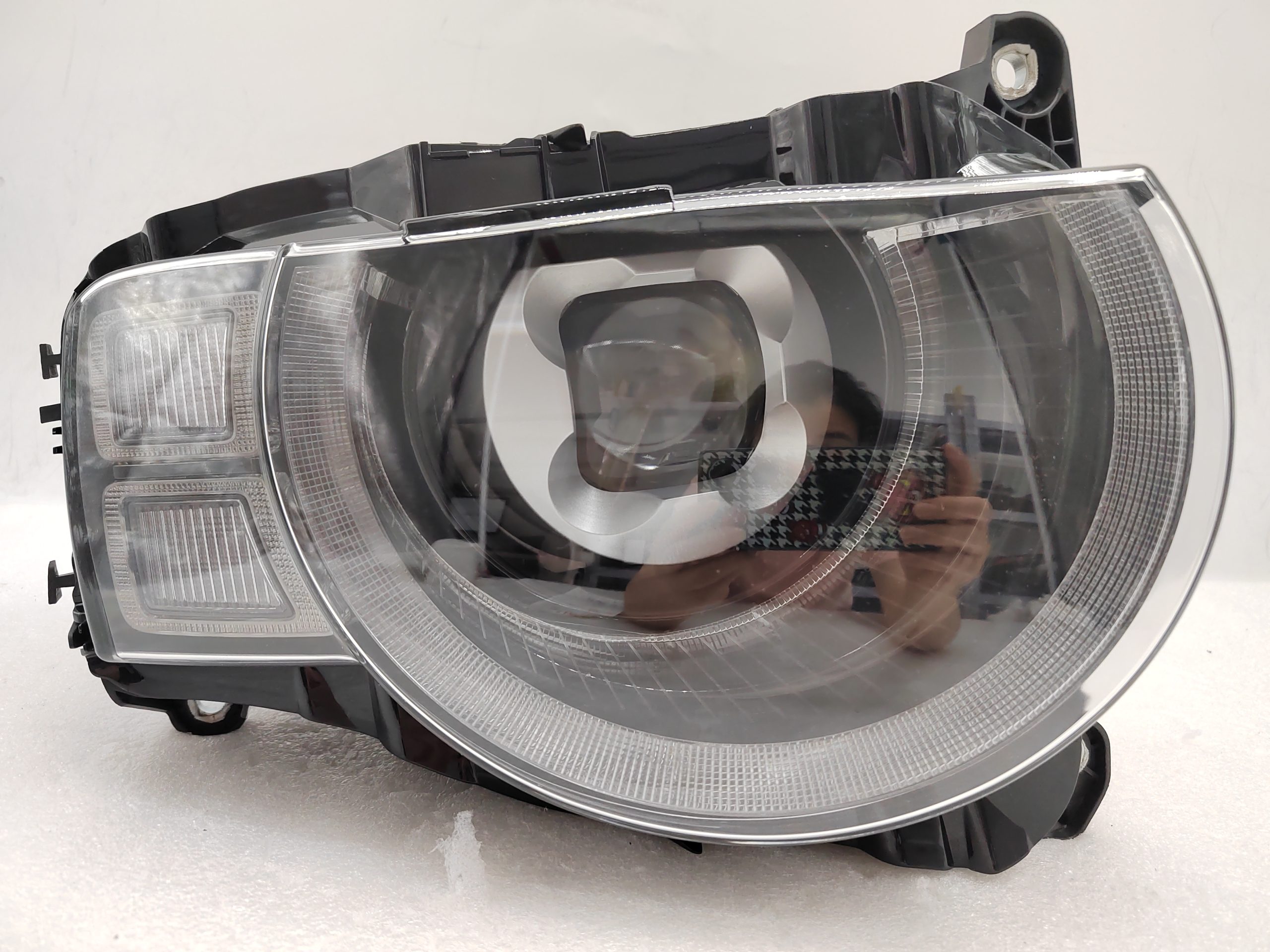 LAND ROVER DEFENDER 2020-2023 LED R.H.S HEADLIGHT ASSEMBLY