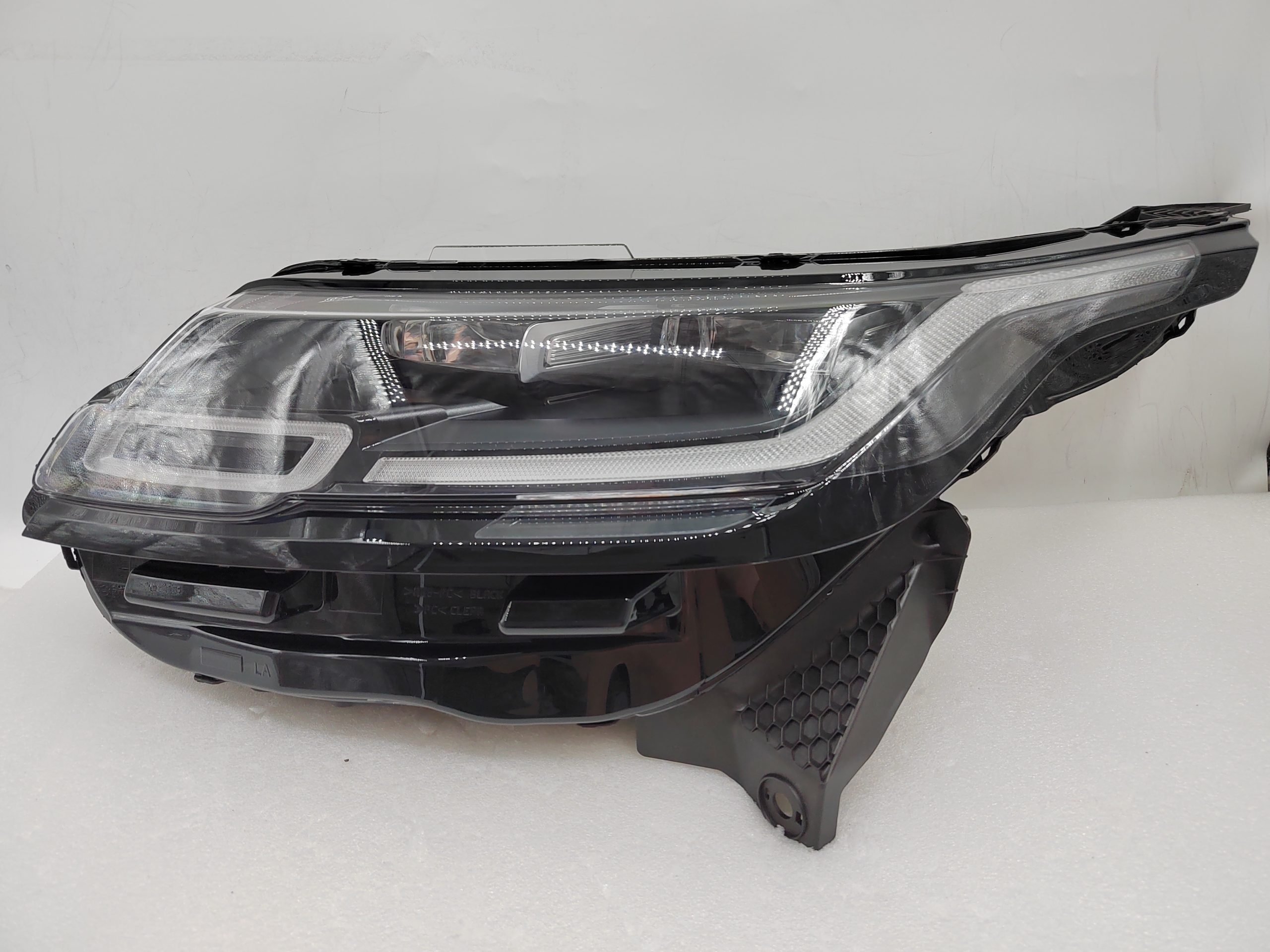 LAND ROVER RANGE ROVER VELAR 2017-2023 LED L.H.S HEADLIGHT ASSEMBLY