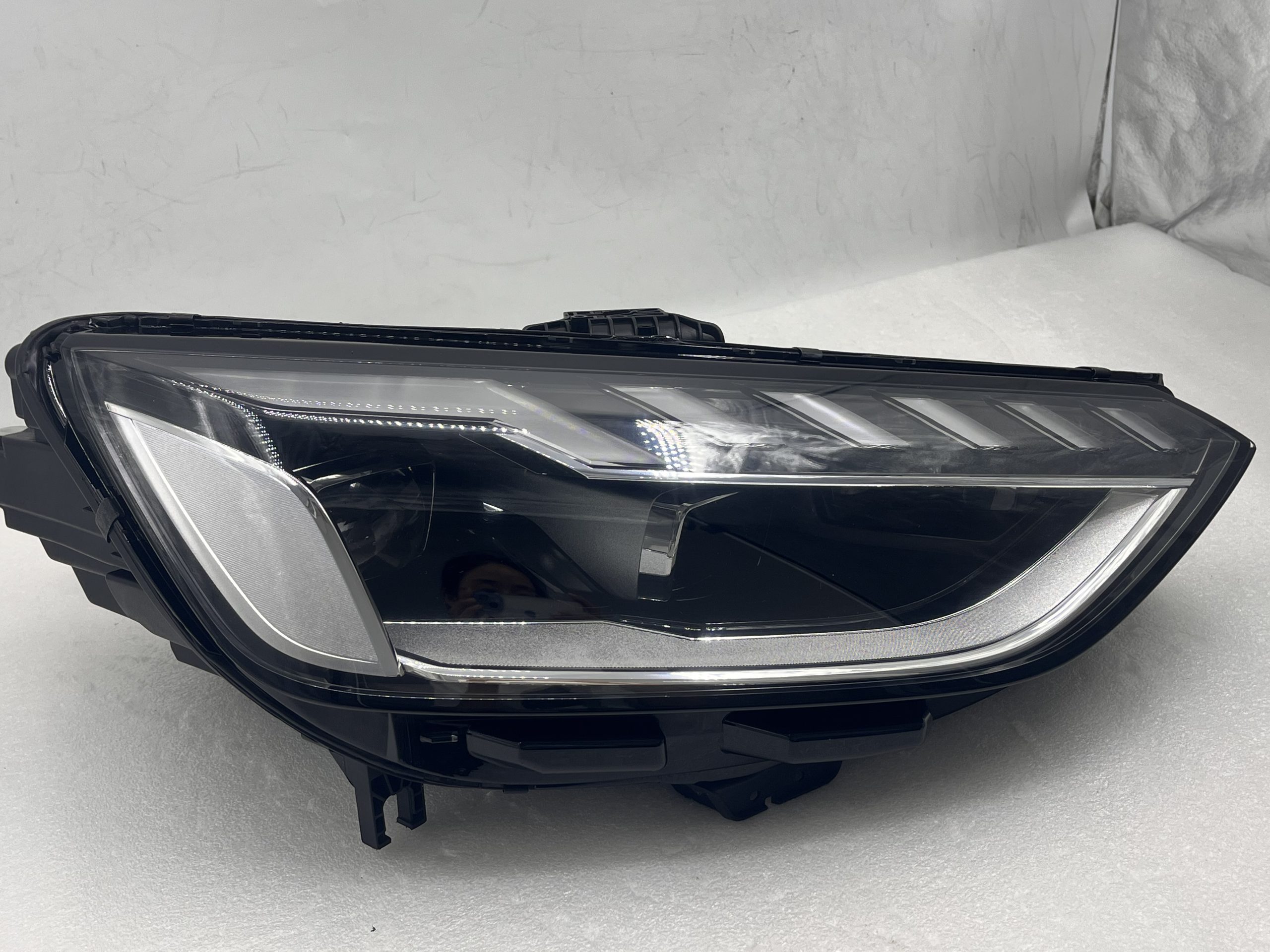 AUDI A4 2020-2023 LED R.H.S HEADLIGHT ASSEMBLY