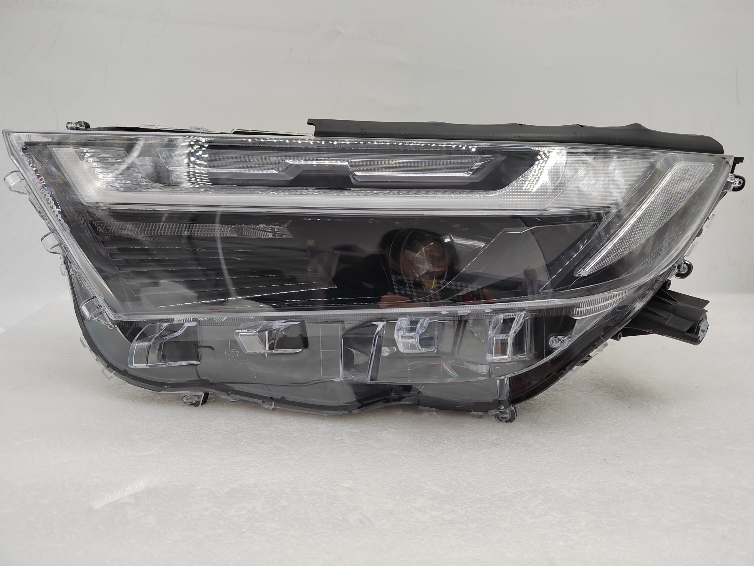 TOYOTA RAV4 2022-2023 LED L.H.S HEADLIGHT ASSEMBLY