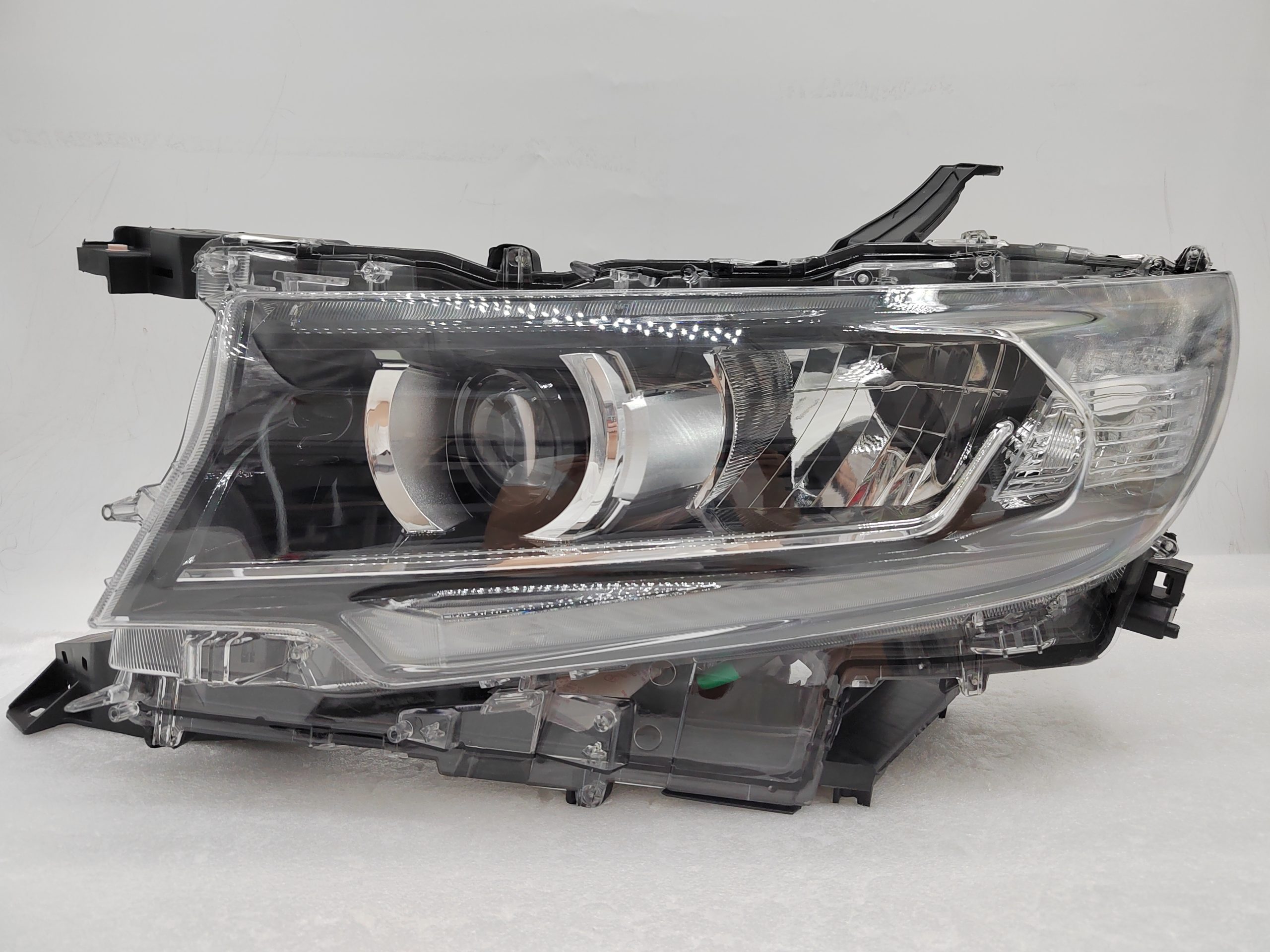 TOYOTA LANDCRUISER PRADO 150 GDJ150R 2018-2022 LED L.H.S HEADLIGHT ASSEMBLY