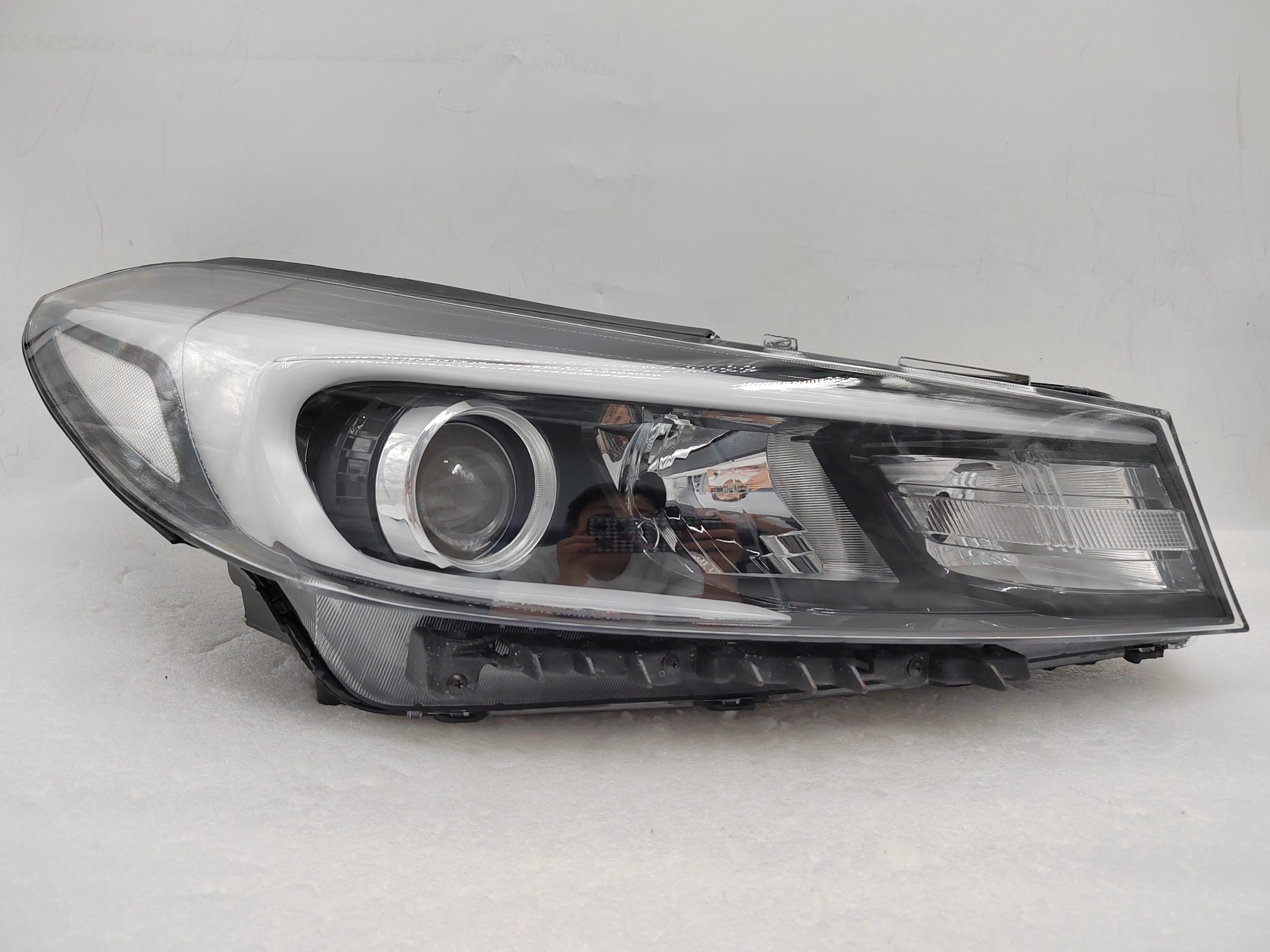 KIA CERATO 2016-2017 HALOGEN R.H.S HEADLIGHT ASSEMBLY
