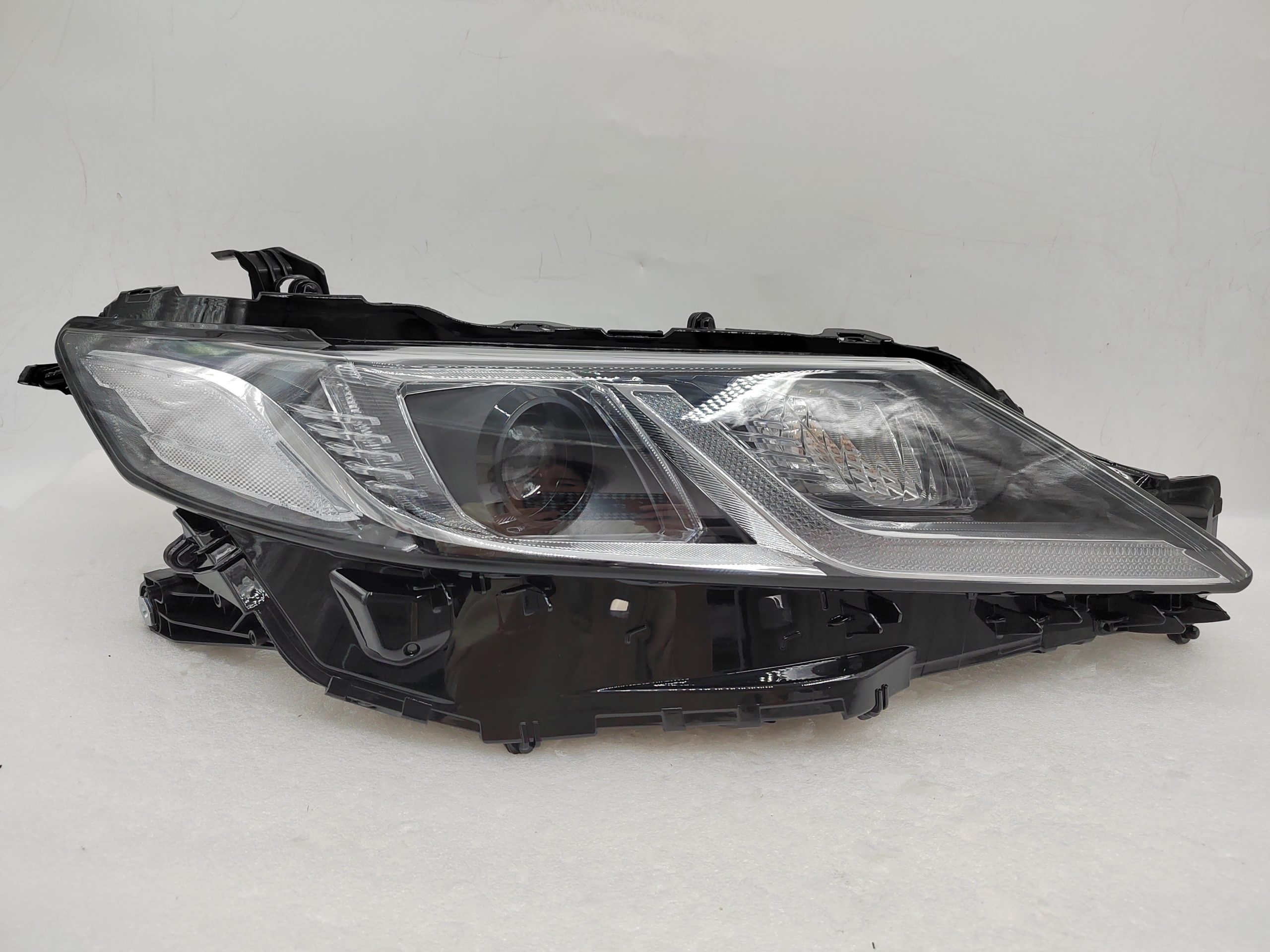 TOYOTA CAMRY II ACV70 2018-2022 LED R.H.S HEADLIGHT ASSEMBLY
