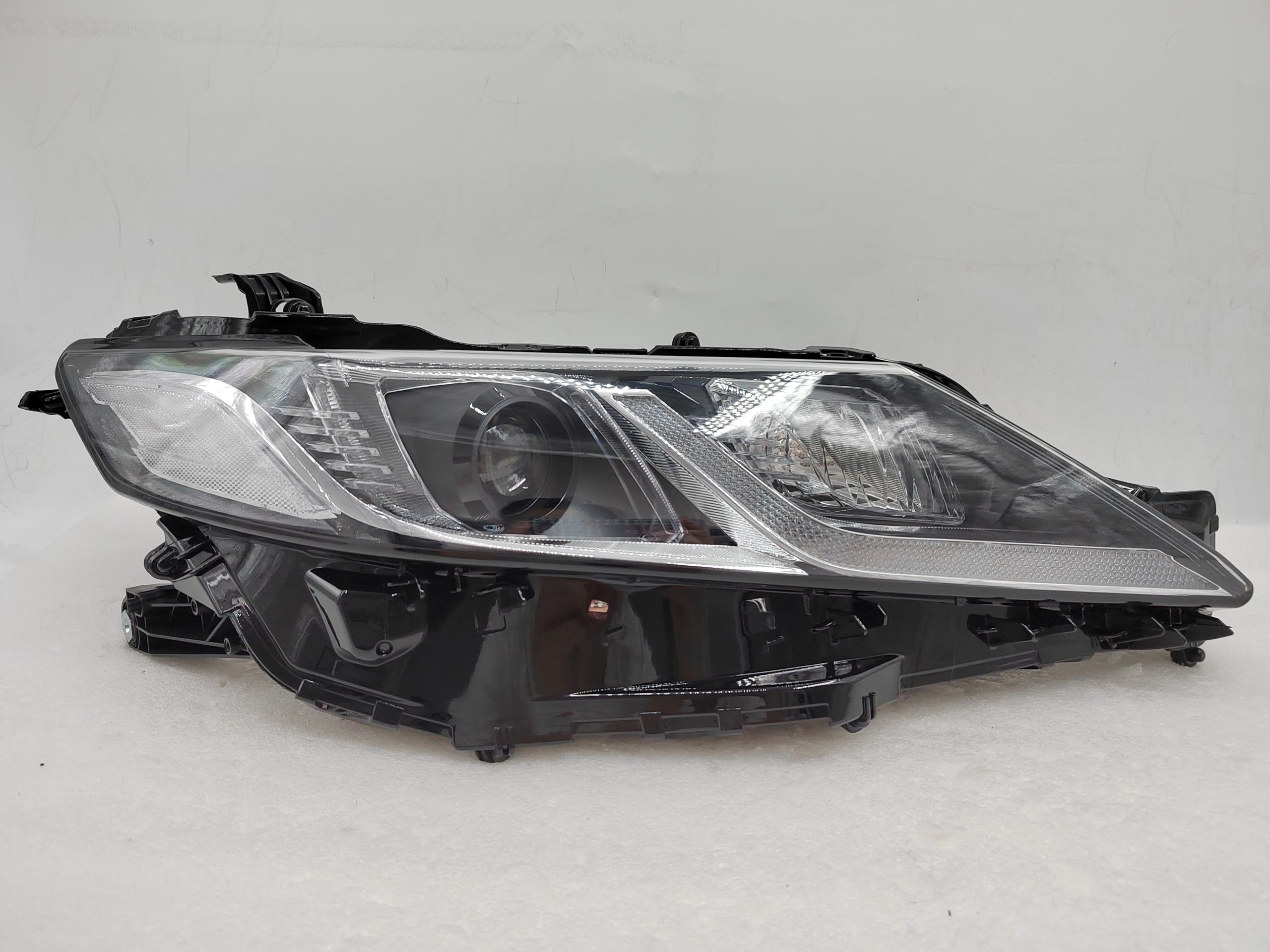 TOYOTA CAMRY II ACV70 2018-2022 LED R.H.S HEADLIGHT ASSEMBLY