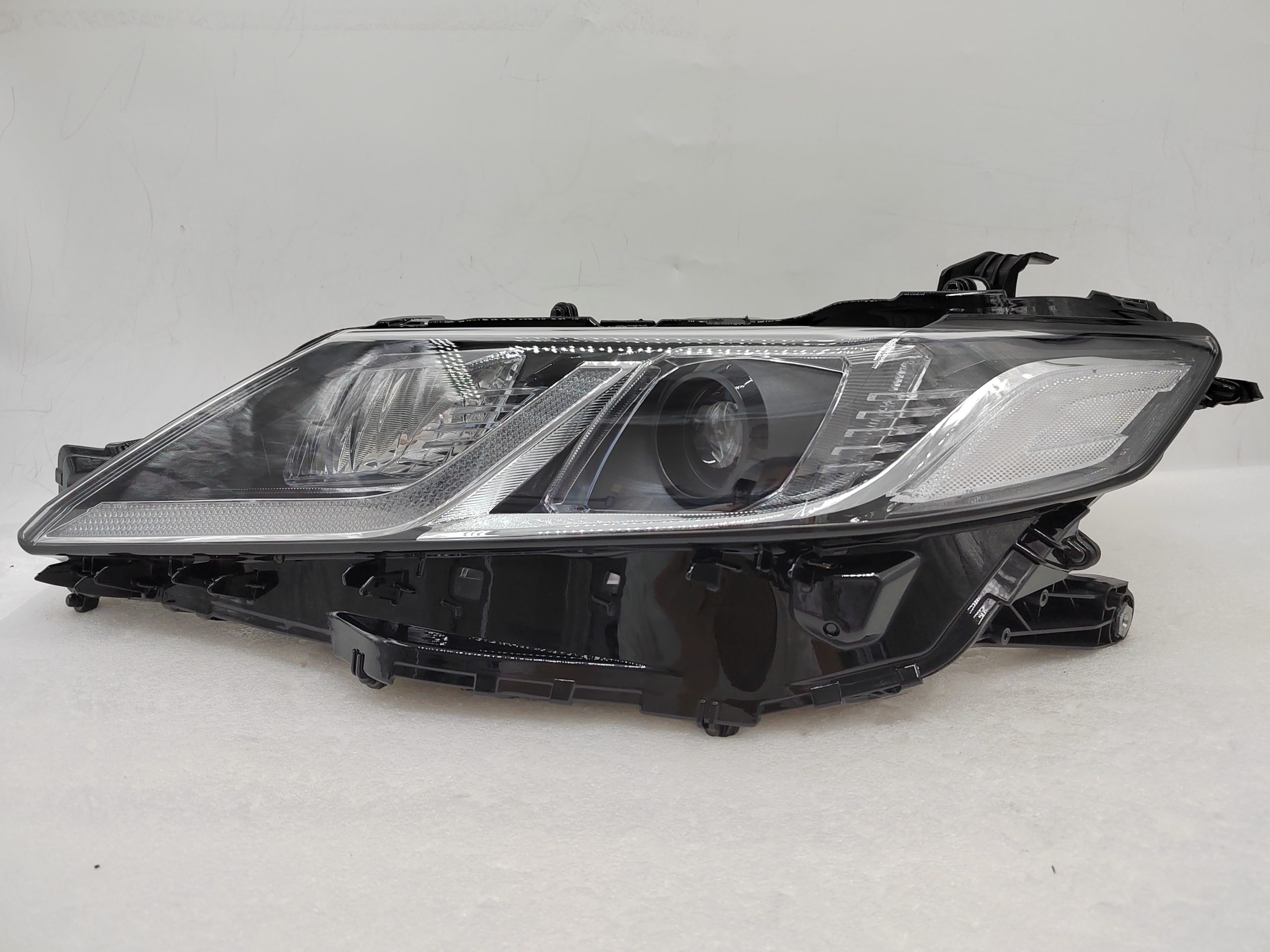 TOYOTA CAMRY II ACV70 2018-2022 LED L.H.S HEADLIGHT ASSEMBLY