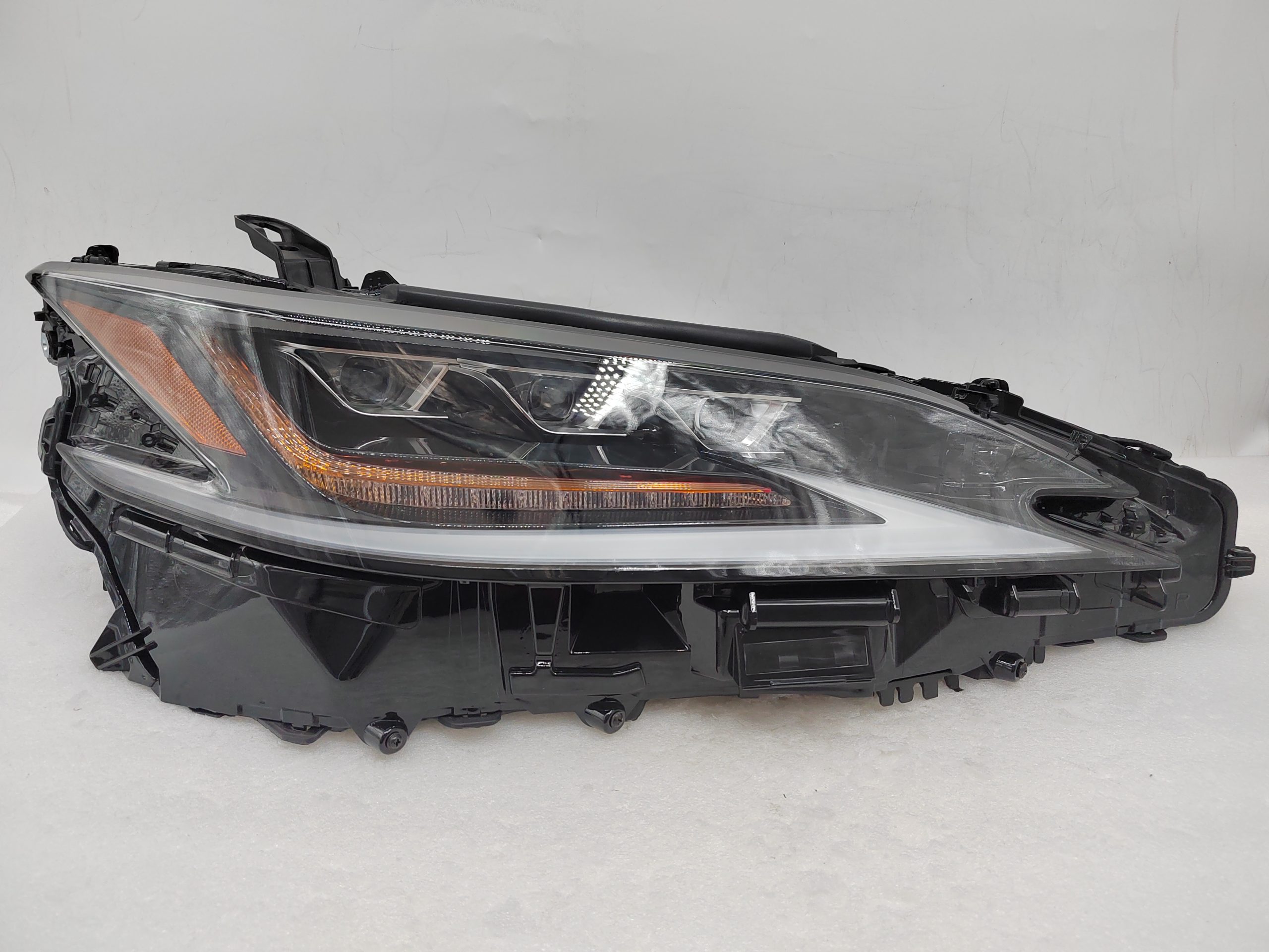 LEXUS ES 300H 2019-2021 LED R.H.S HEADLIGHT ASSEMBLY