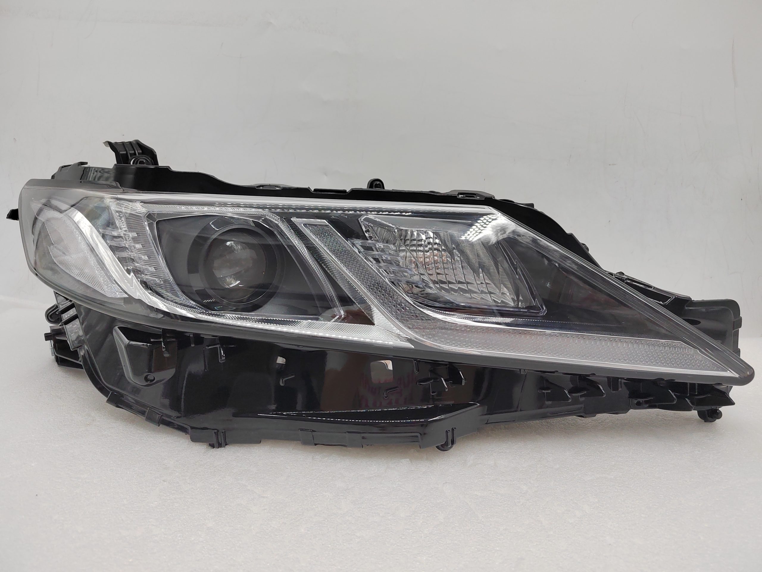 TOYOTA CAMRY II ACV70 2018-2022 LED R.H.S HEADLIGHT ASSEMBLY