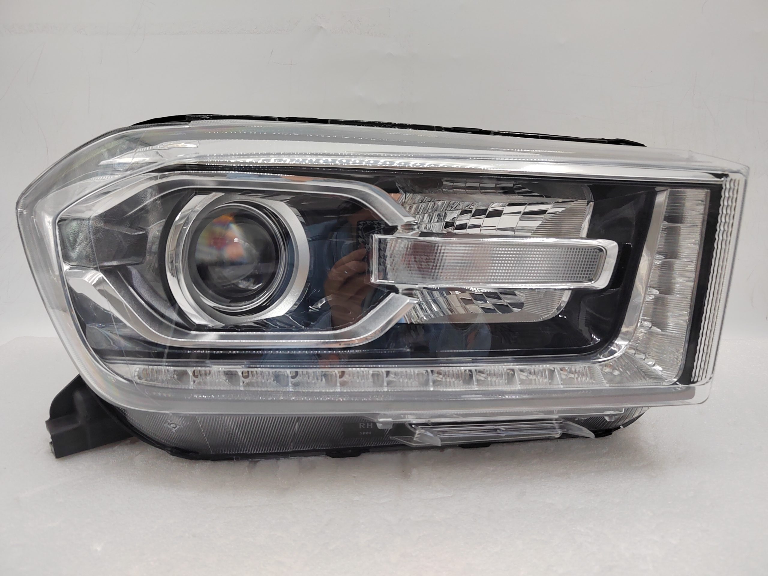 MAXUS LDV T60 2017-2020 LED R.H.S HEADLIGHT ASSEMBLY