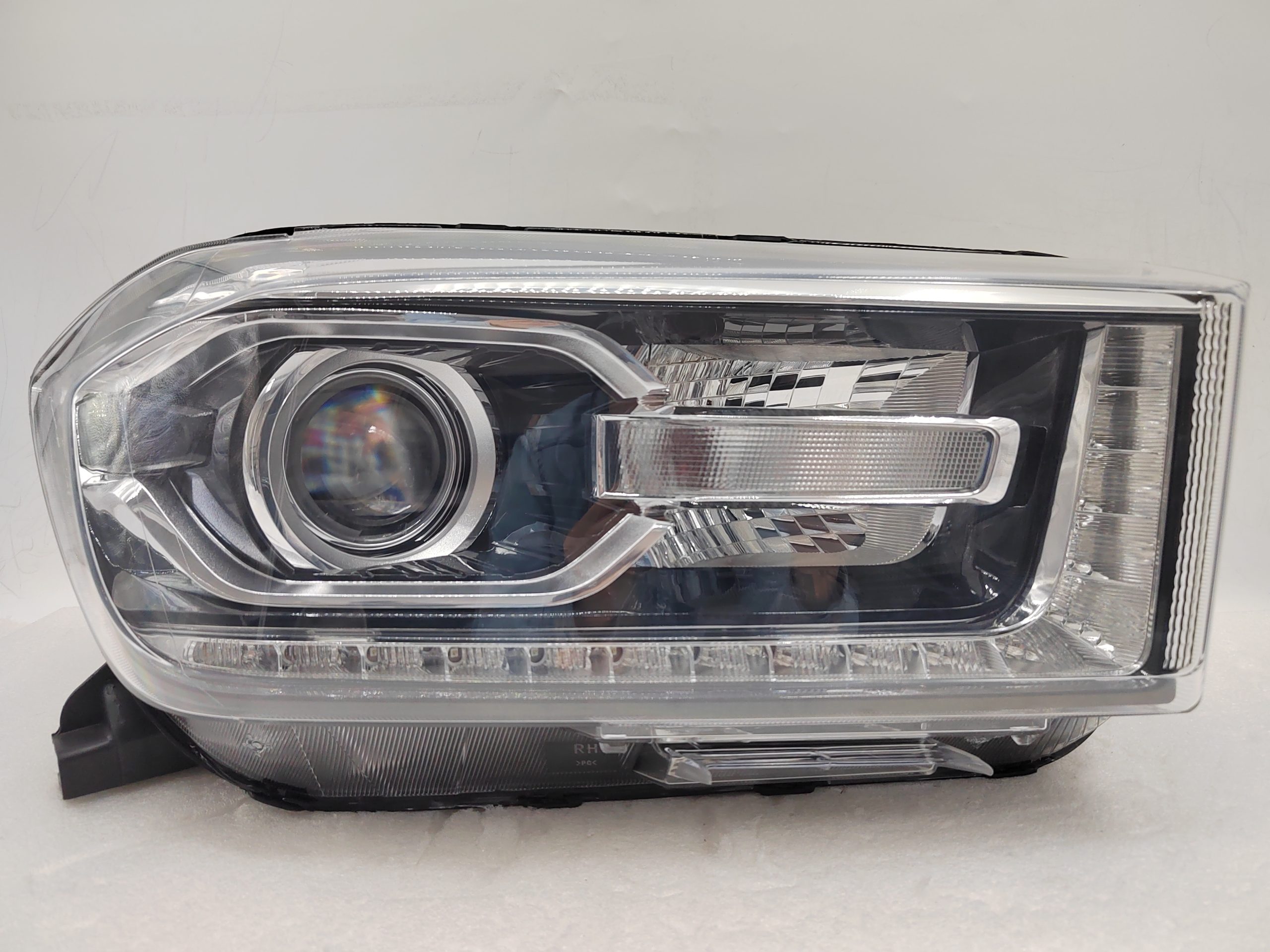 MAXUS LDV T60 2017-2020 LED R.H.S HEADLIGHT ASSEMBLY