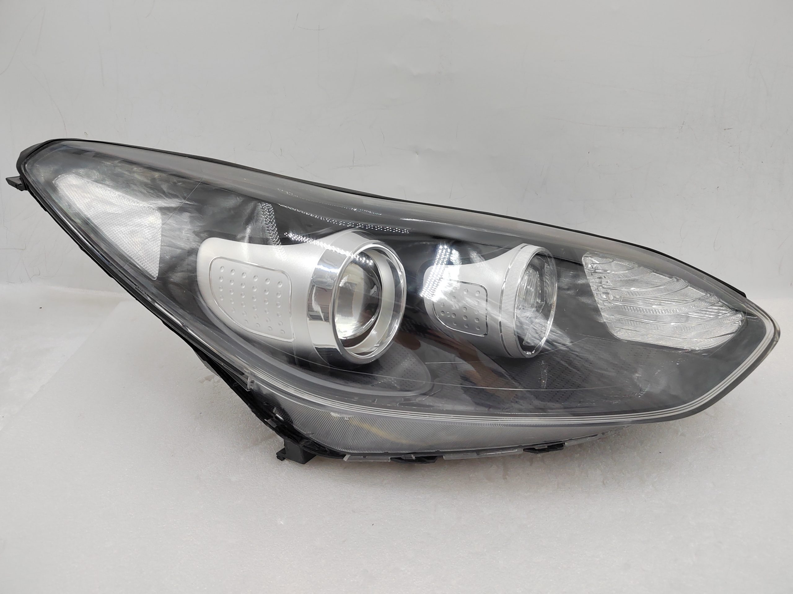 KIA SPORTAGE 2016-2021 HALOGEN R.H.S HEADLIGHT ASSEMBLY