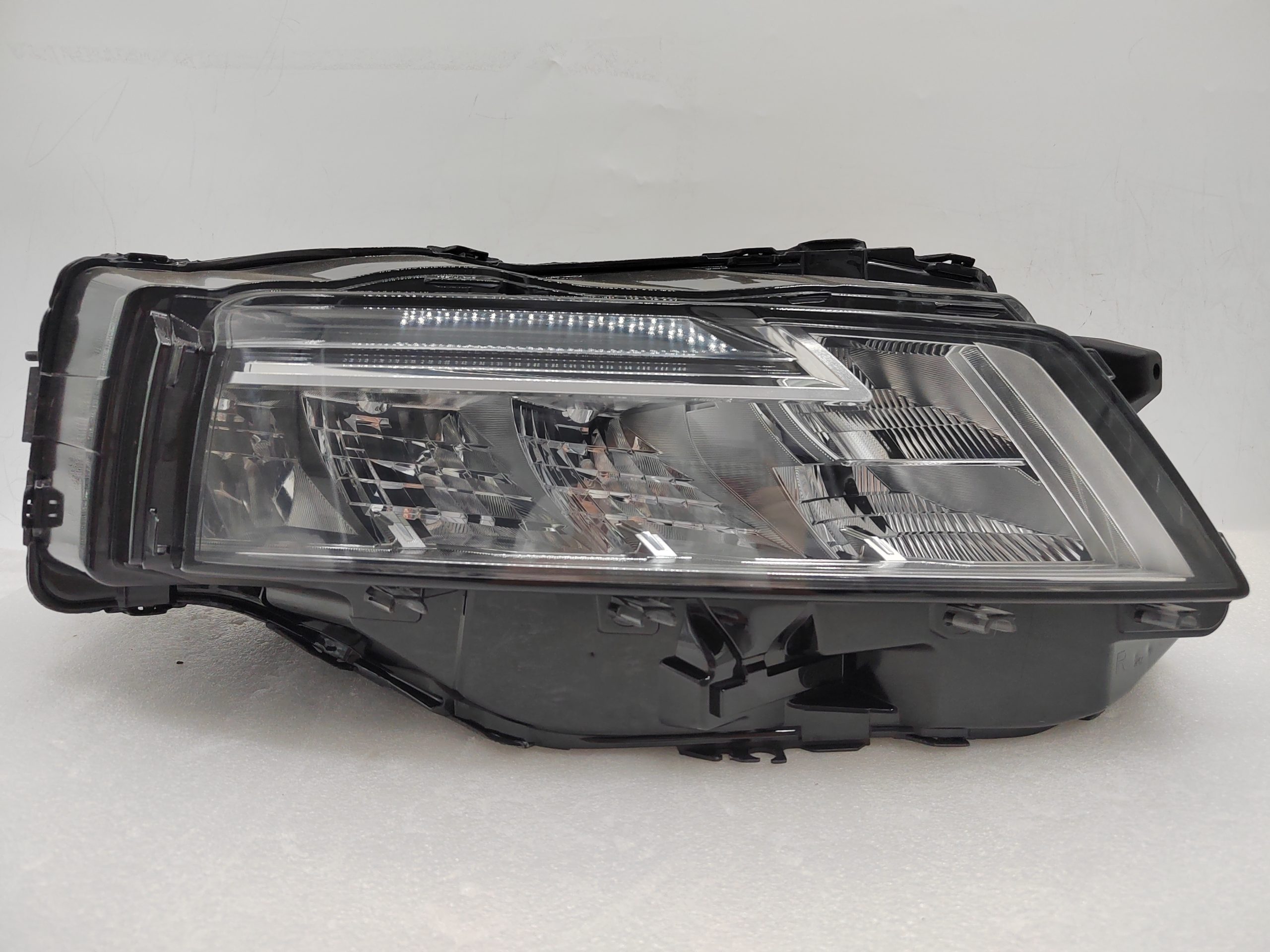 NISSAN X-TRAIL/ROGUE 2021-2023 LED R.H.S HEADLIGHT ASSEMBLY