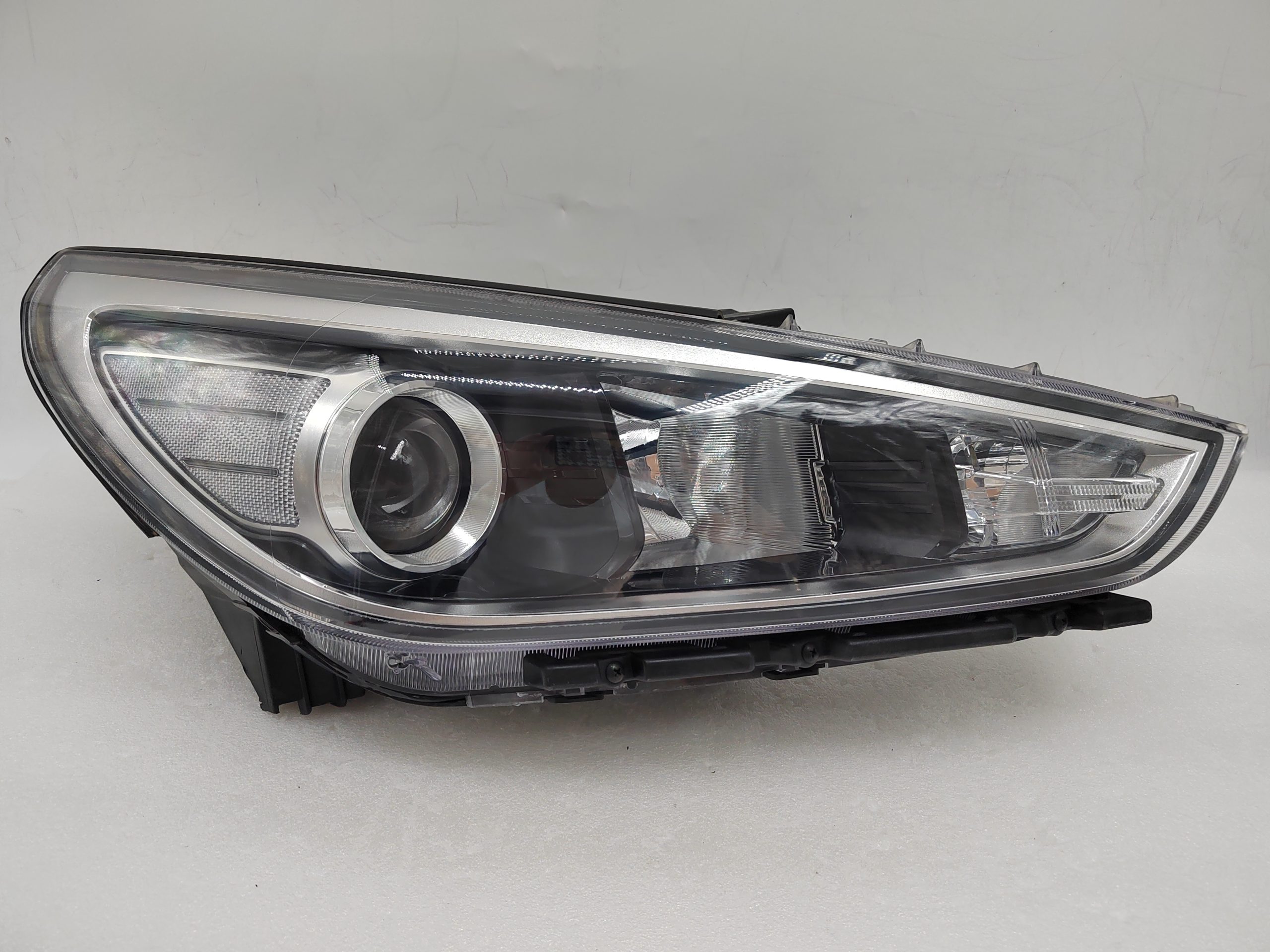 HYUNDAI I30 GO 2017-2019 HALOGEN R.H.S HEADLIGHT ASSEMBLY
