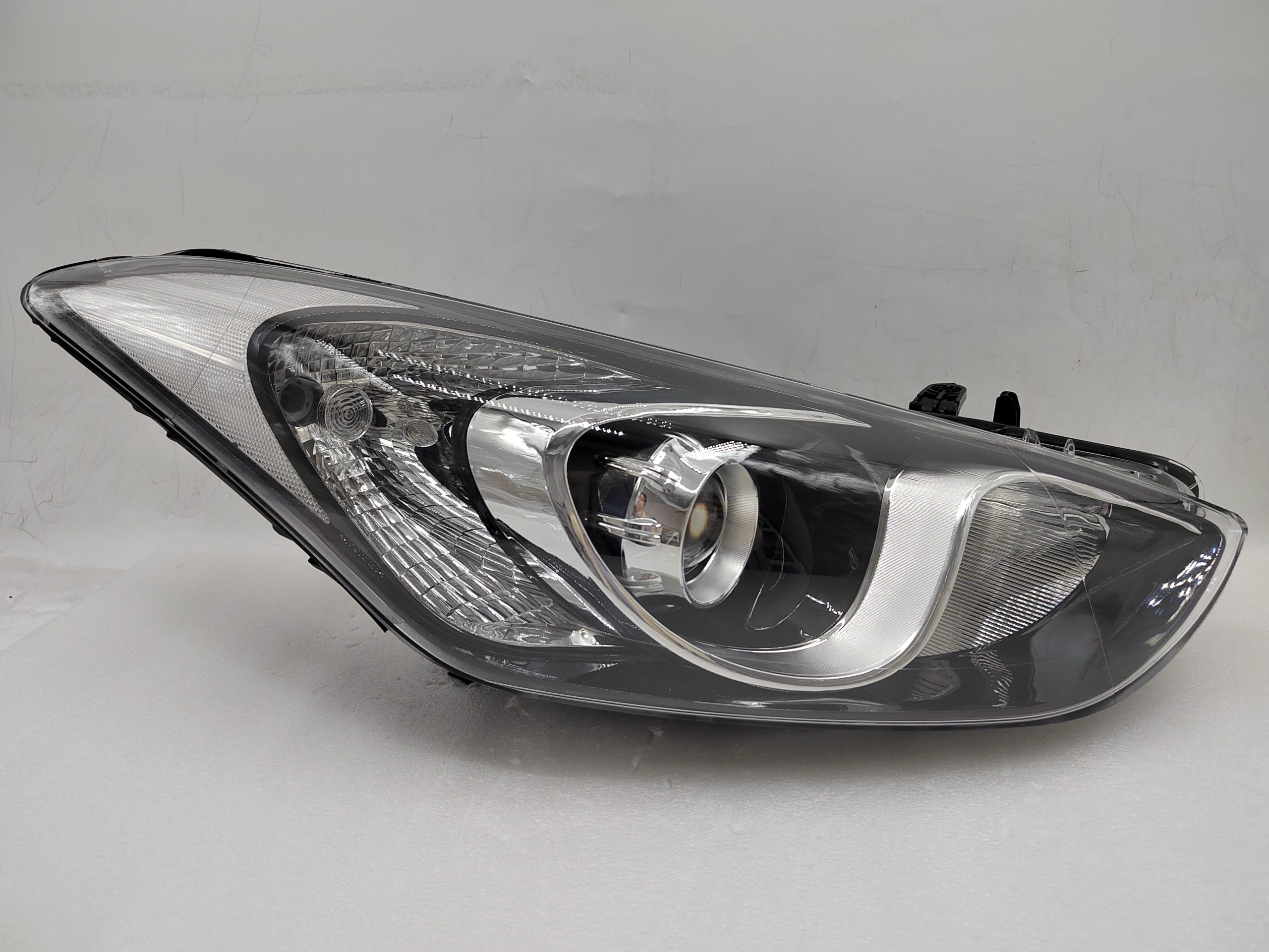 HYUNDAI I30 GD 2012-2016 XENON R.H.S HEADLIGHT ASSEMBLY