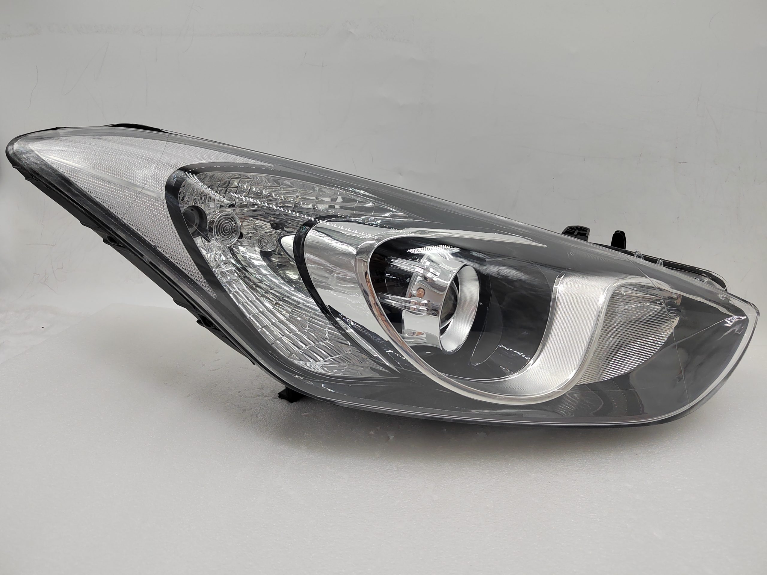 HYUNDAI I30 GD 2012-2016 XENON R.H.S HEADLIGHT ASSEMBLY