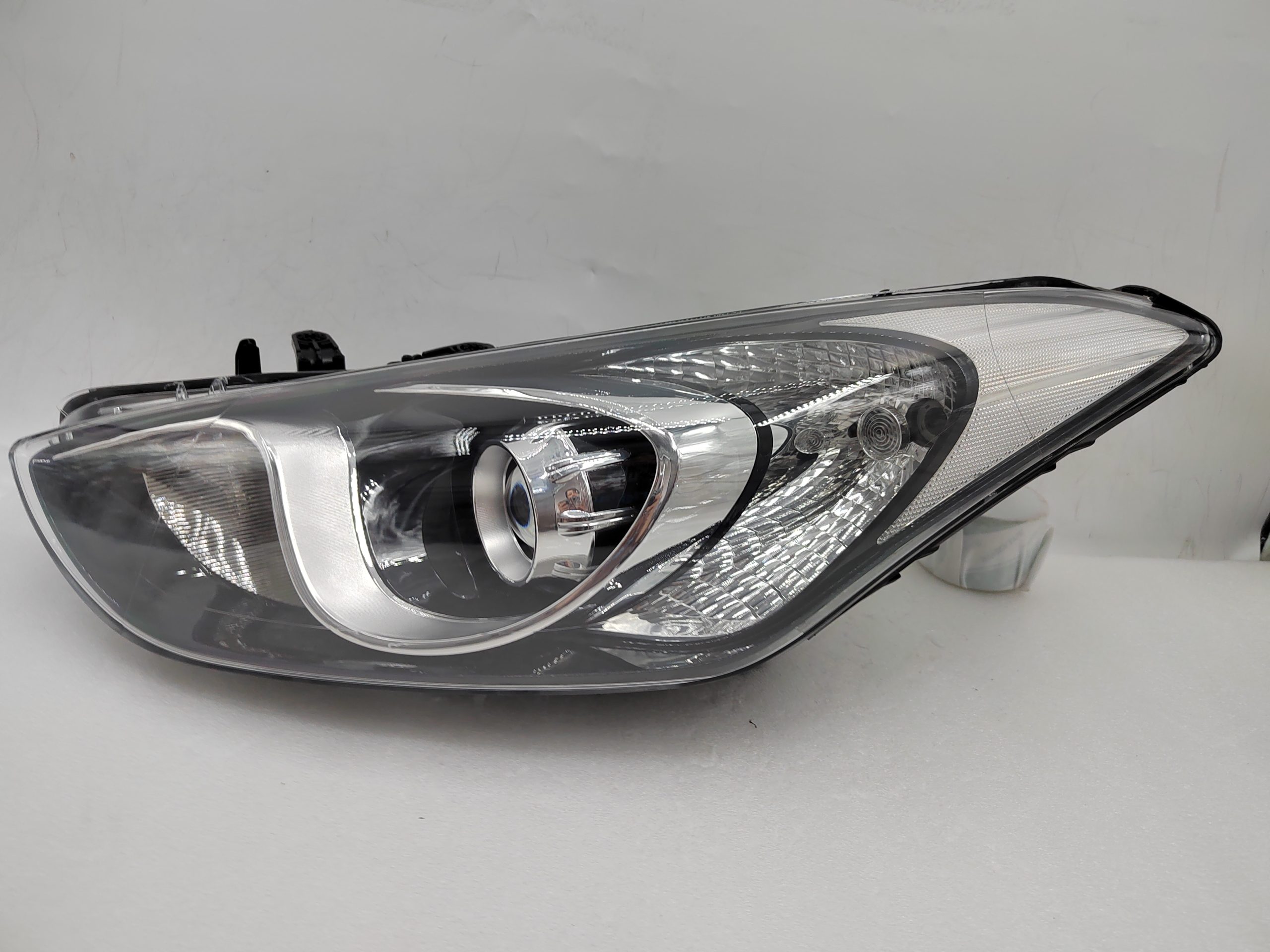 HYUNDAI I30 GD 2012-2016 XENON L.H.S HEADLIGHT ASSEMBLY