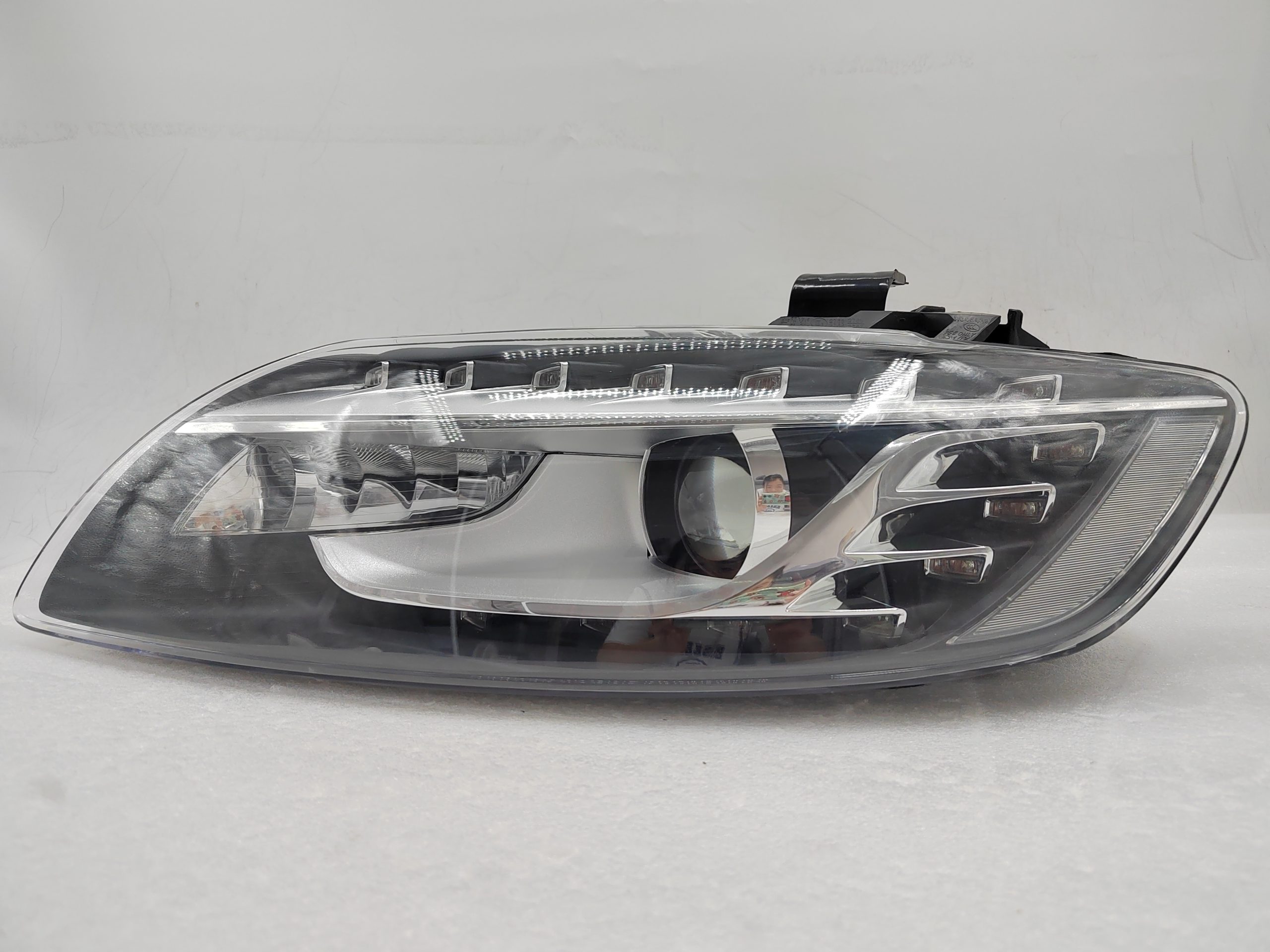 AUDI Q7 4LB 2010-2015 XENON LED L.H.S HEADLIGHT ASSEMBLY