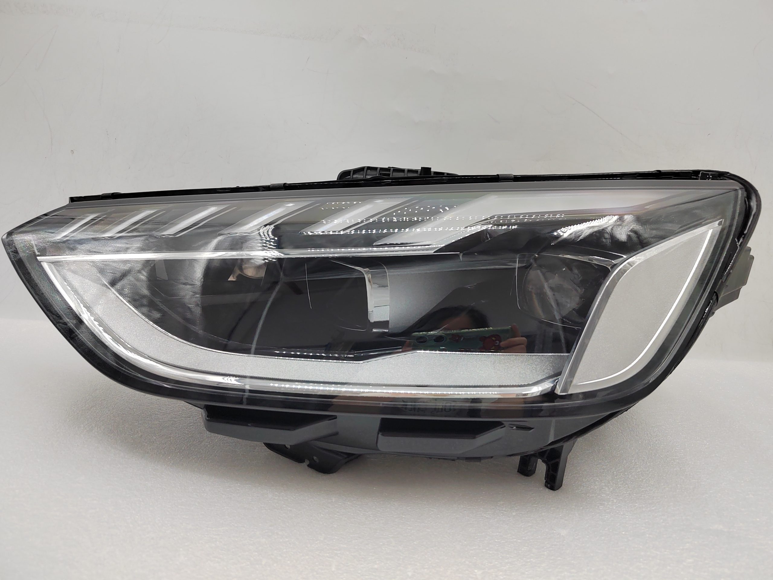 AUDI A4 2020-2023 LED L.H.S HEADLIGHT ASSEMBLY