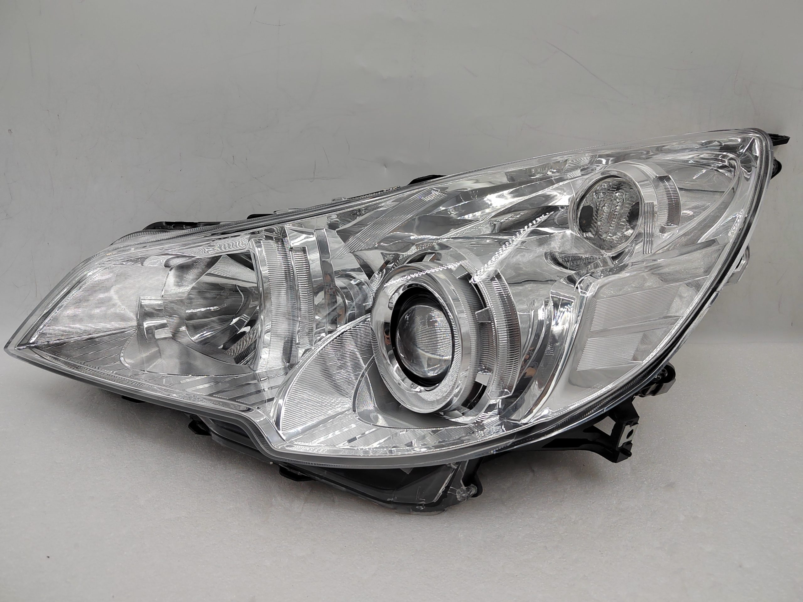 SUBARU OUTBACK 2010-2012 HALOGEN L.H.S HEADLIGHT ASSEMBLY