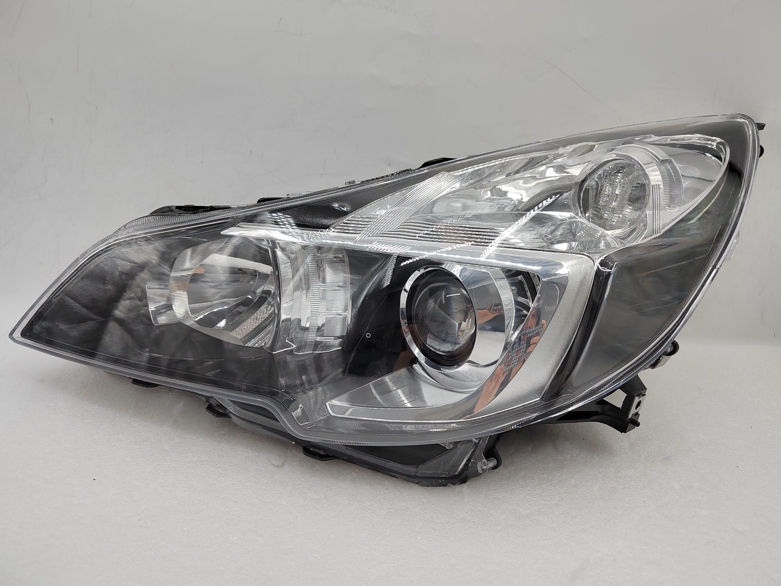 SUBARU OUTBACK 2012-2014 HALOGEN L.H.S HEADLIGHT ASSEMBLY