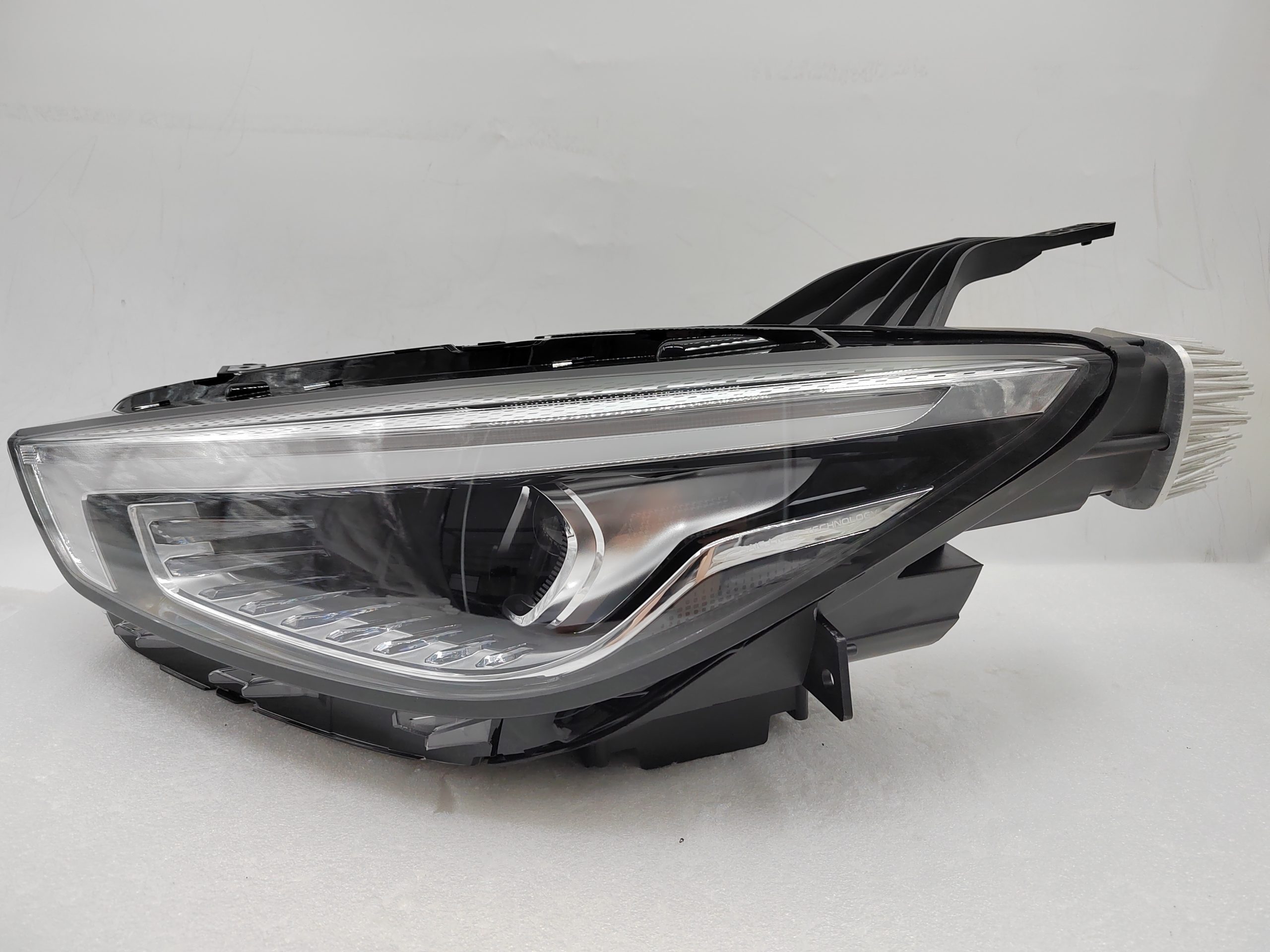 MG ZST 2021-2023 LED L.H.S HEADLIGHT ASSEMBLY