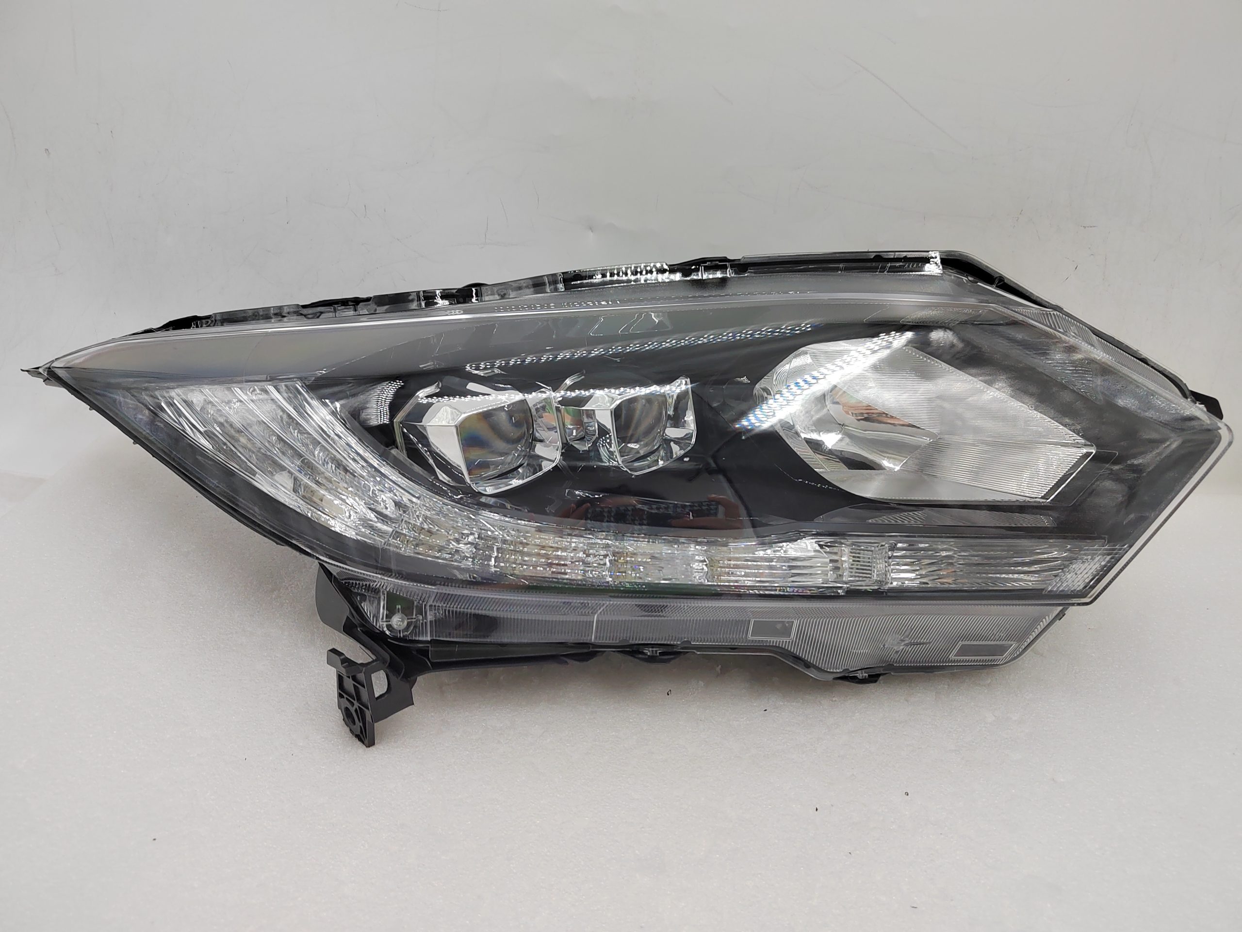 HONDA HR-V 2015-2018 LED R.H.S HEADLIGHT ASSEMBLY