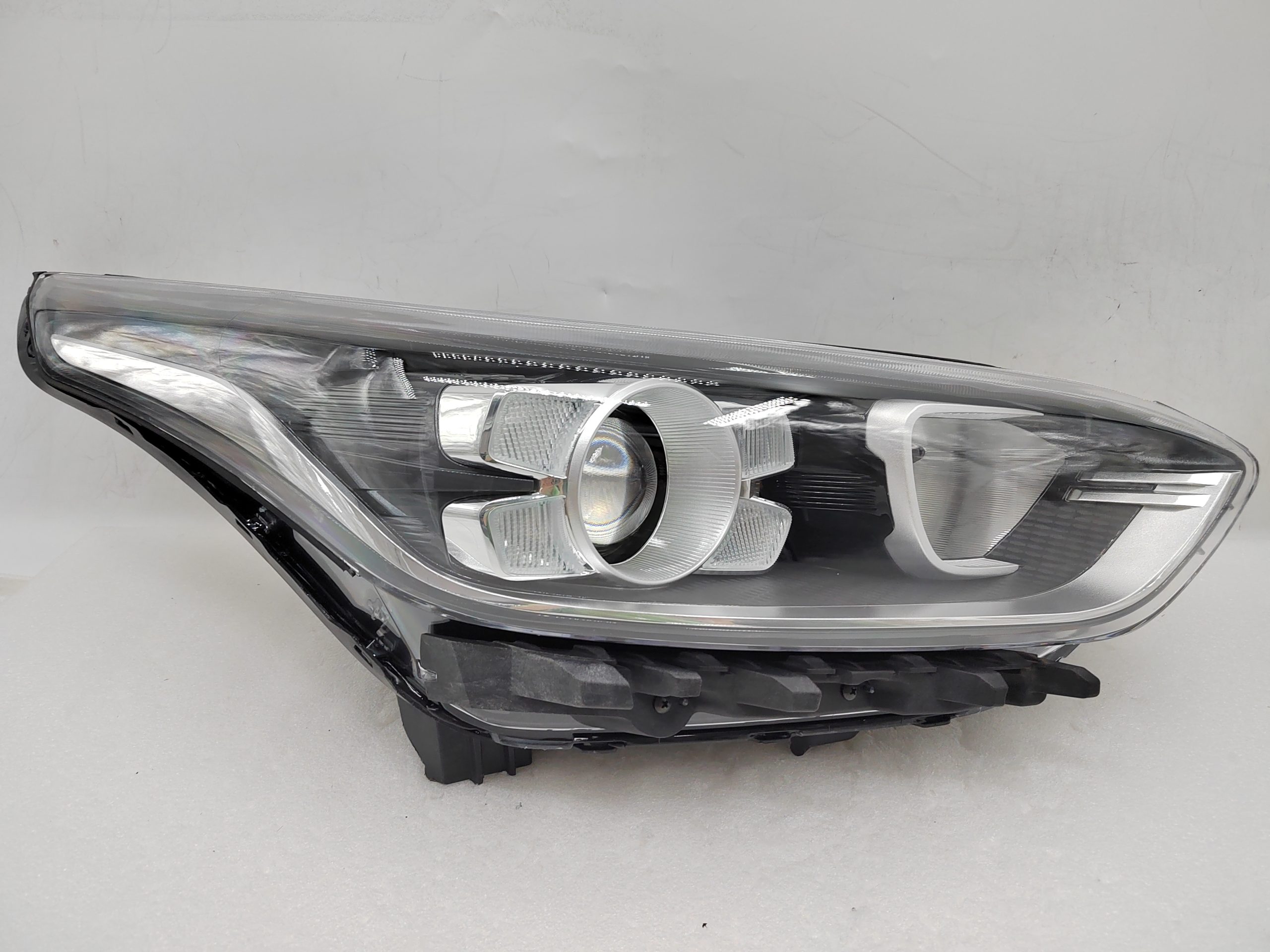 KIA CERATO 2018-2020 HALOGEN R.H.S HEADLIGHT ASSEMBLY