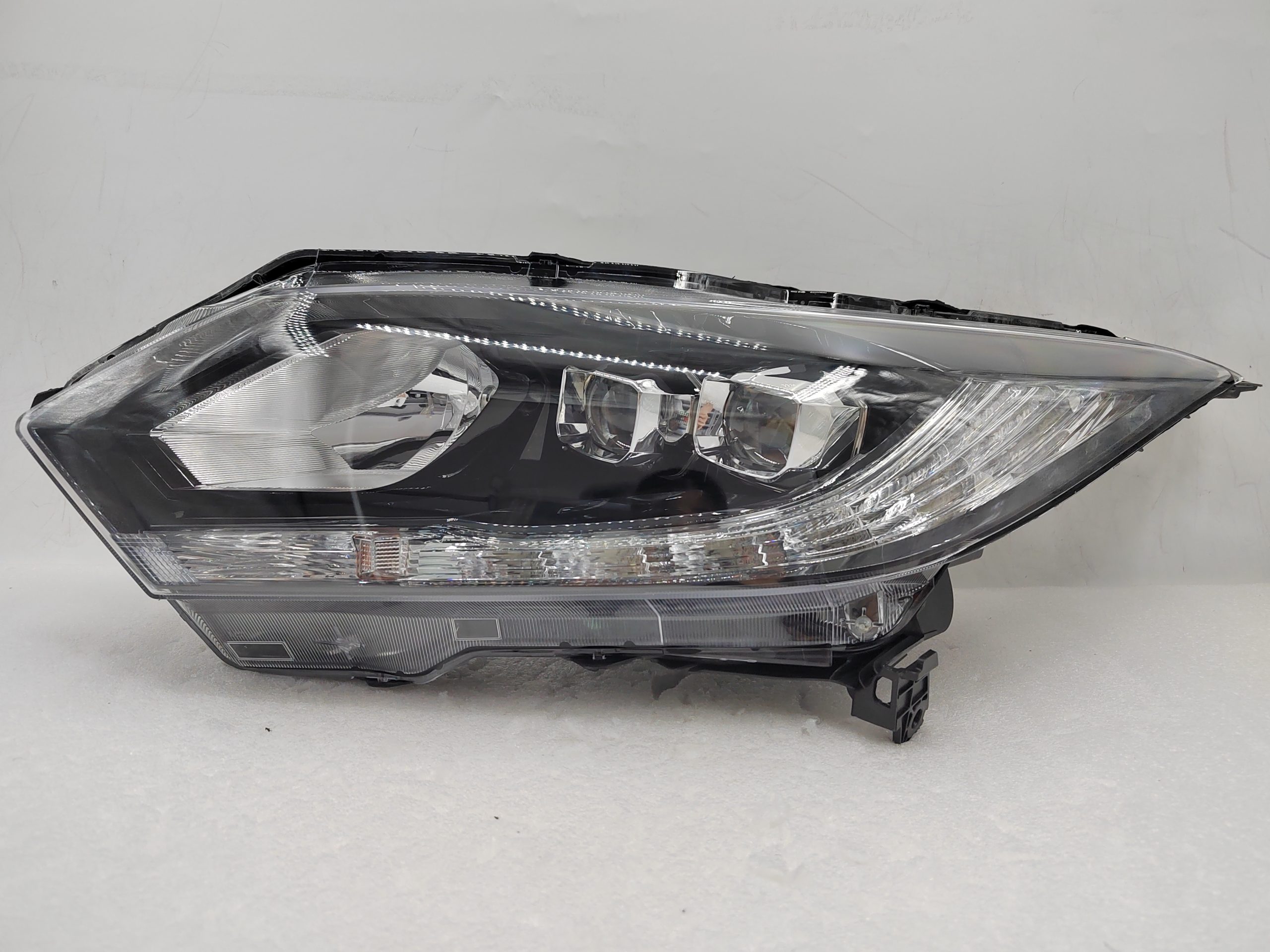 HONDA HR-V 2015-2018 LED L.H.S HEADLIGHT ASSEMBLY