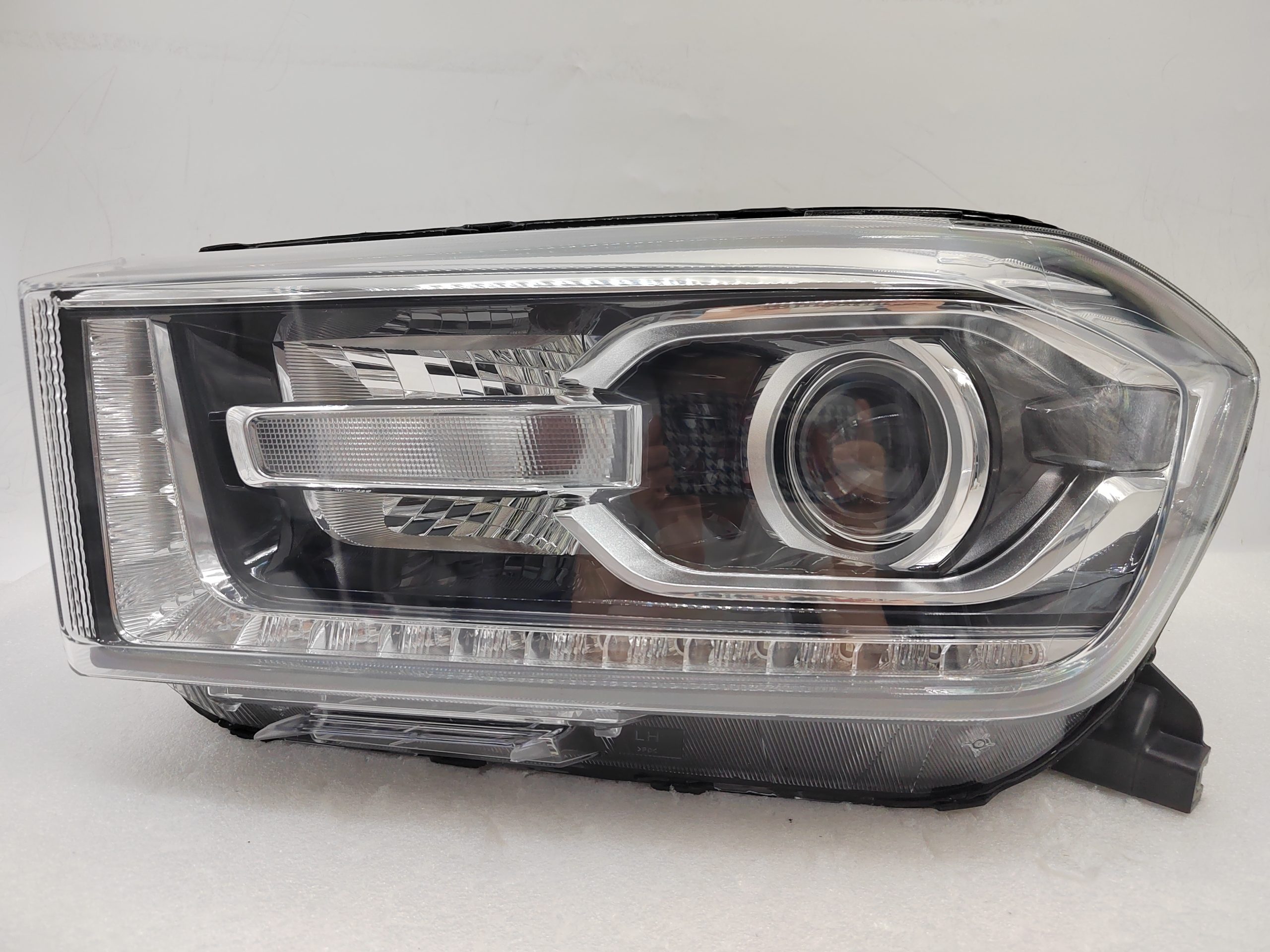 MAXUS LDV T60 2017-2020 LED L.H.S HEADLIGHT ASSEMBLY